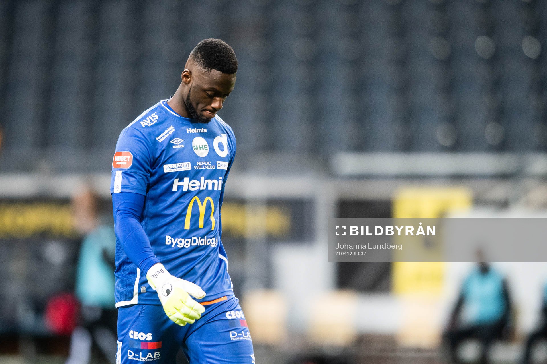 Degerfors målvakt Ismael Diawara deppar