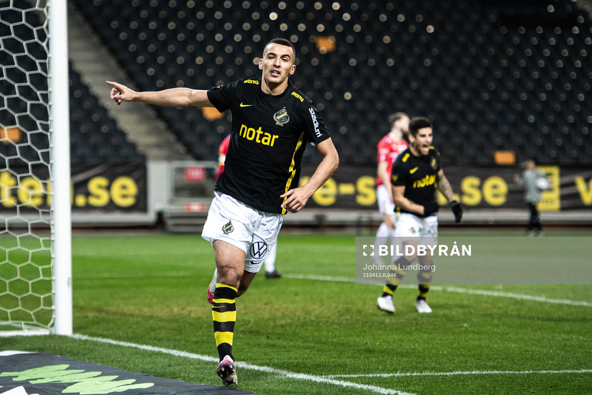 AIK:s Nabil Bahoui jublar efter 2-0 under fotbollsmatchen i Allsvenskan mellan AIK och Degerfors den 12 april 2021 i Stockholm. 
