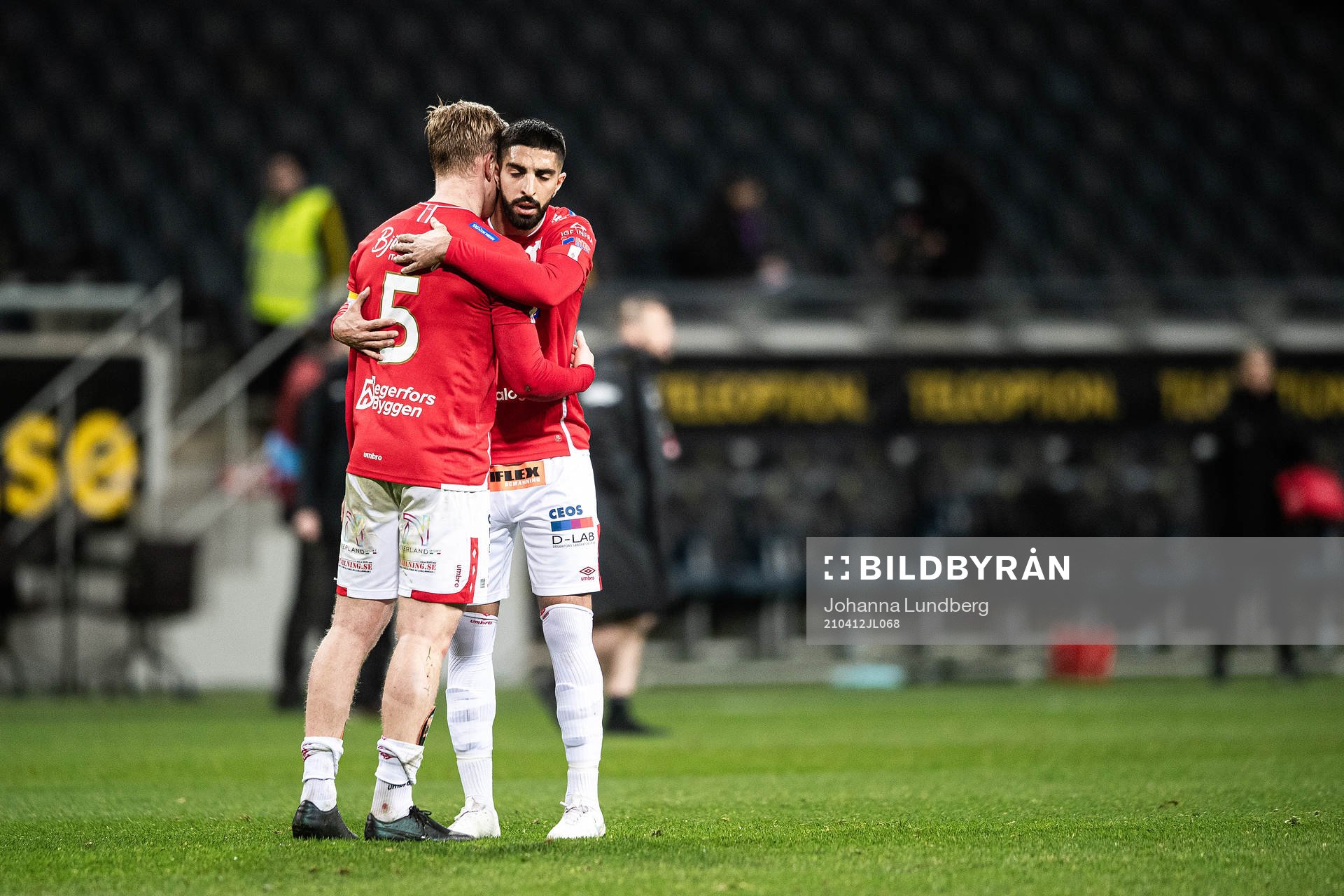 Degerfors Oliver Ekroth och Sean Sabetkar deppar
