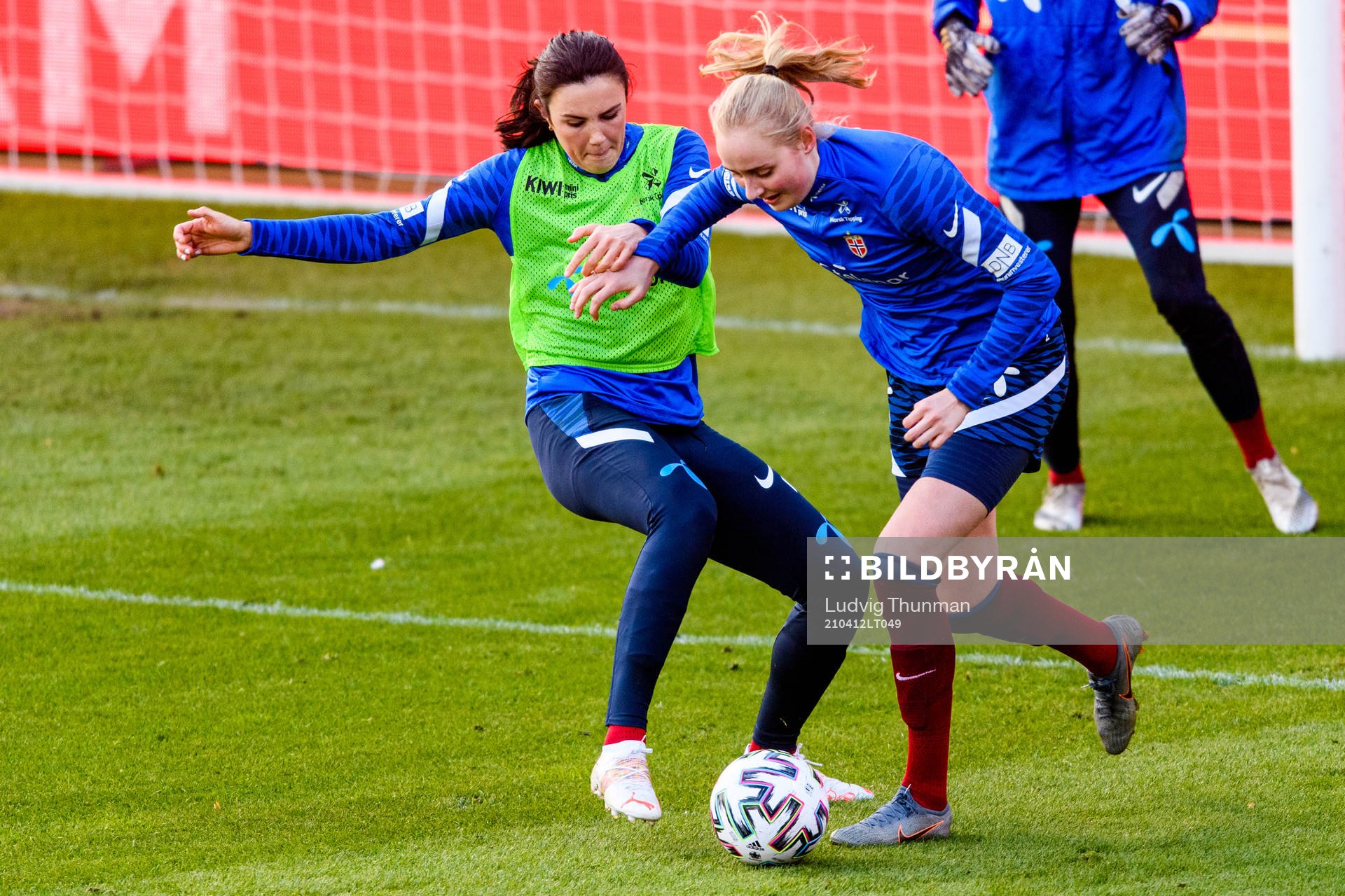 Ingrid Syrstad Engen and Emilie Bragstad of the Norwegian