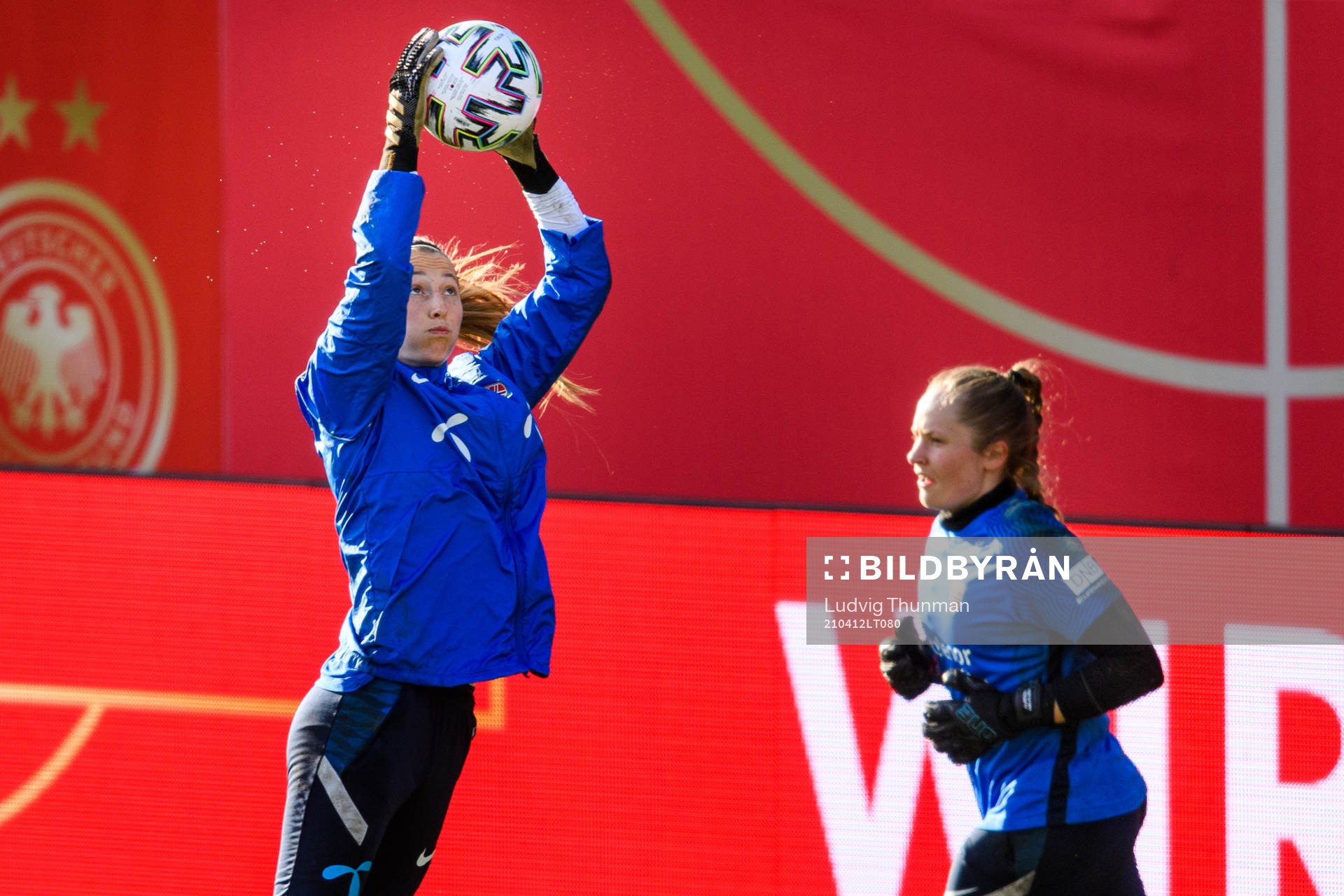 Goalkeeper Cecilie Fiskerstrand and goalkeeper Aurora