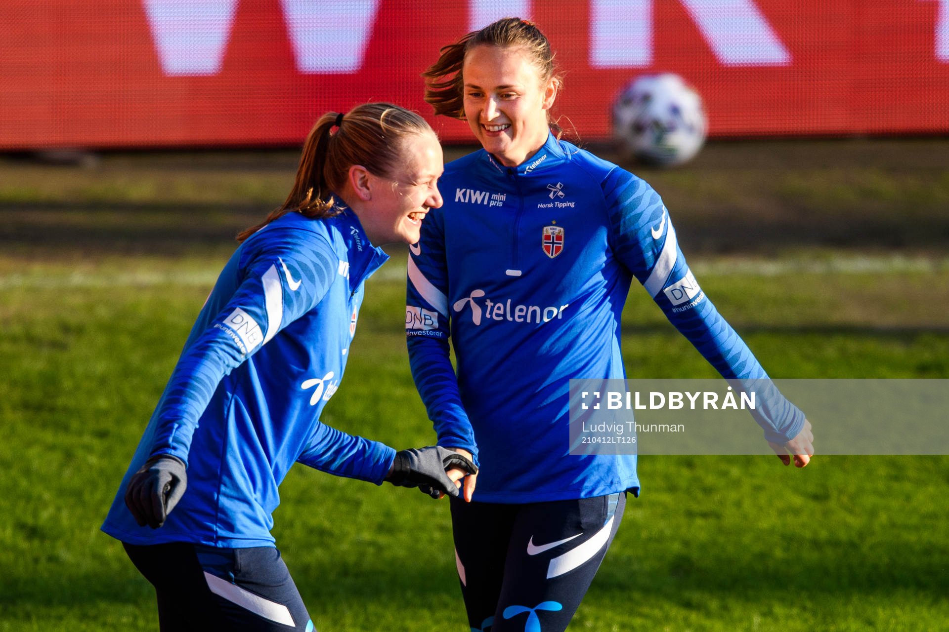 Frida Maanum and Caroline Graham Hansen of the Norwegian