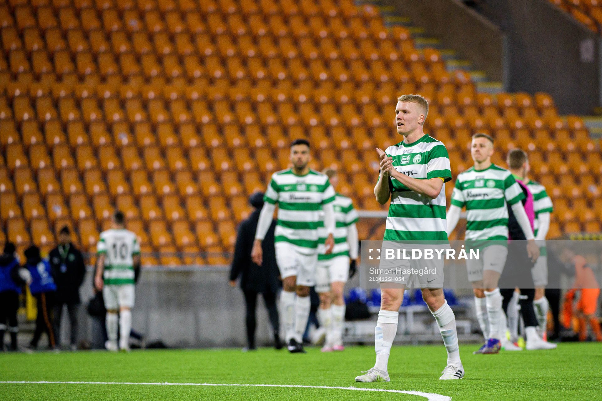 Västerås Simon Johansson jublar efter fotbollsmatchen i Superettan mellan Västerås SK och AFC Eskilstuna den 12 april 2021 i Västerås. 