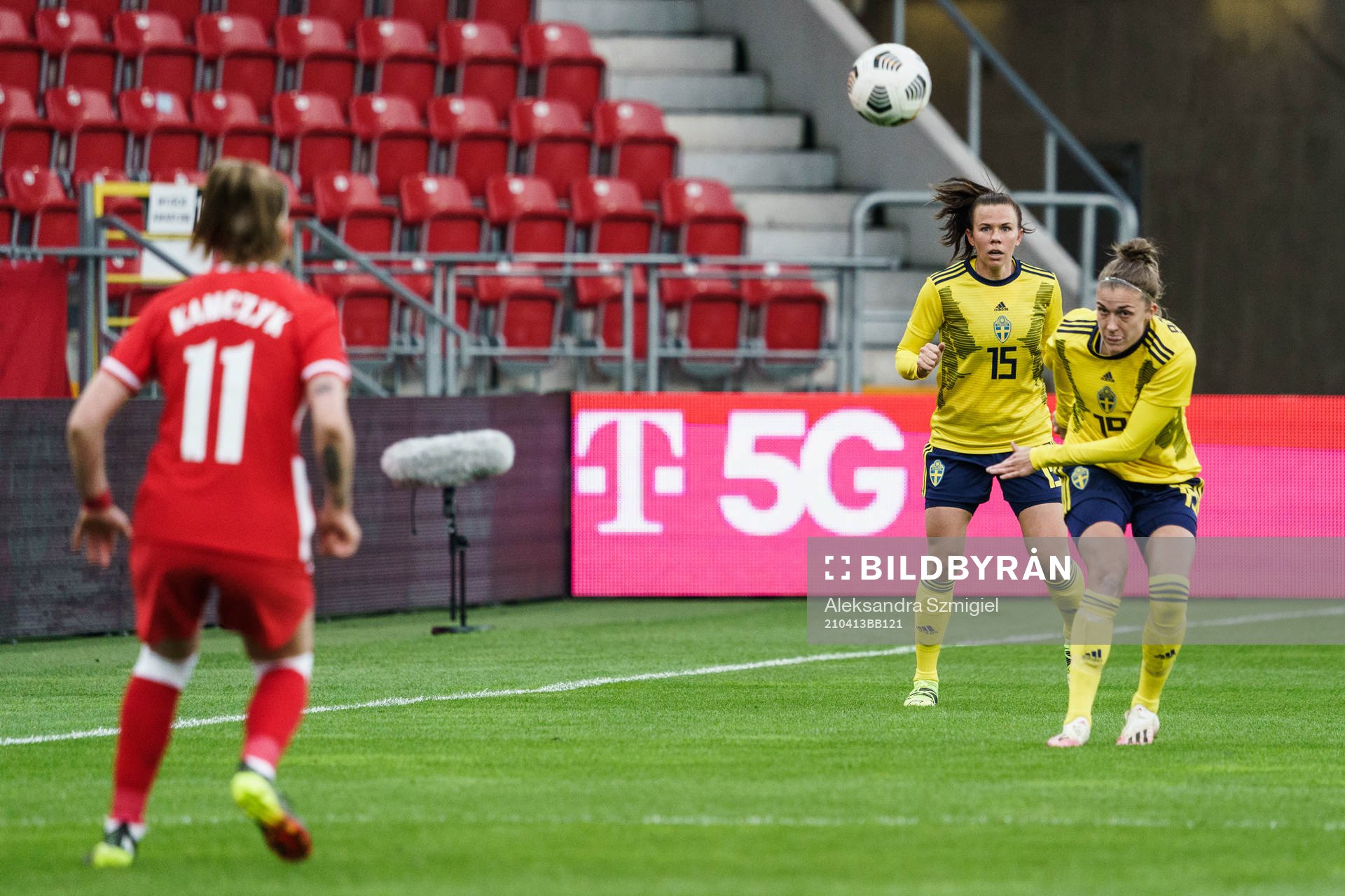 Jessica Wik and Filippa Angeldahl of Sweden