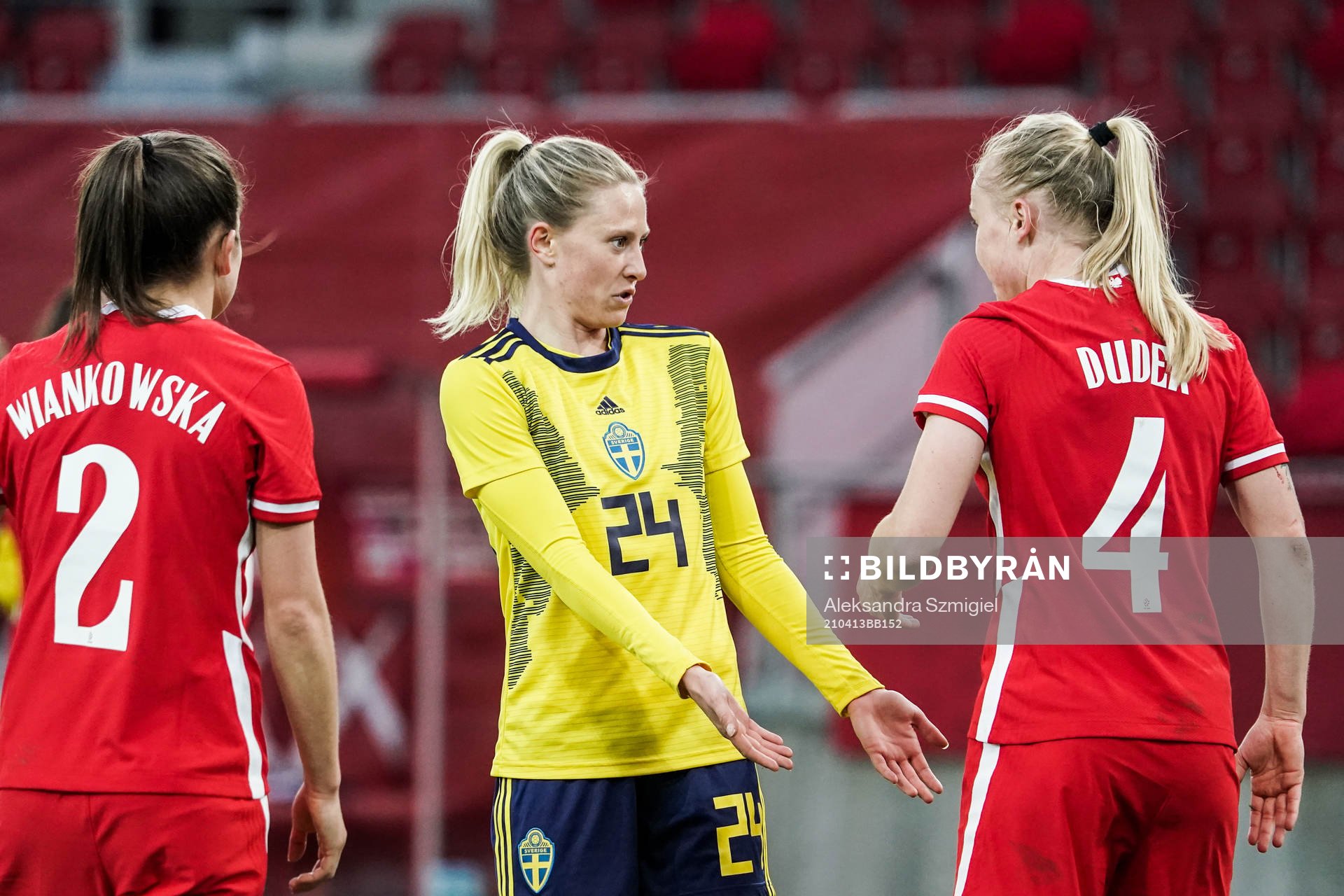 Rebecka Blomqvist of Sweden and Paulina Dudek of Poland