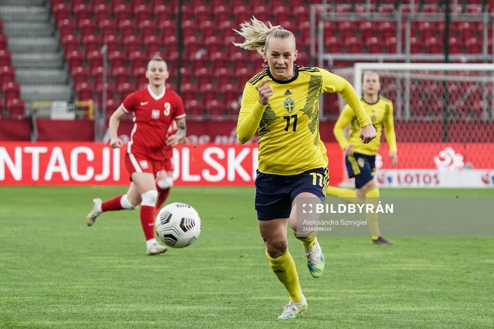 Stina Blackstenius of Sweden