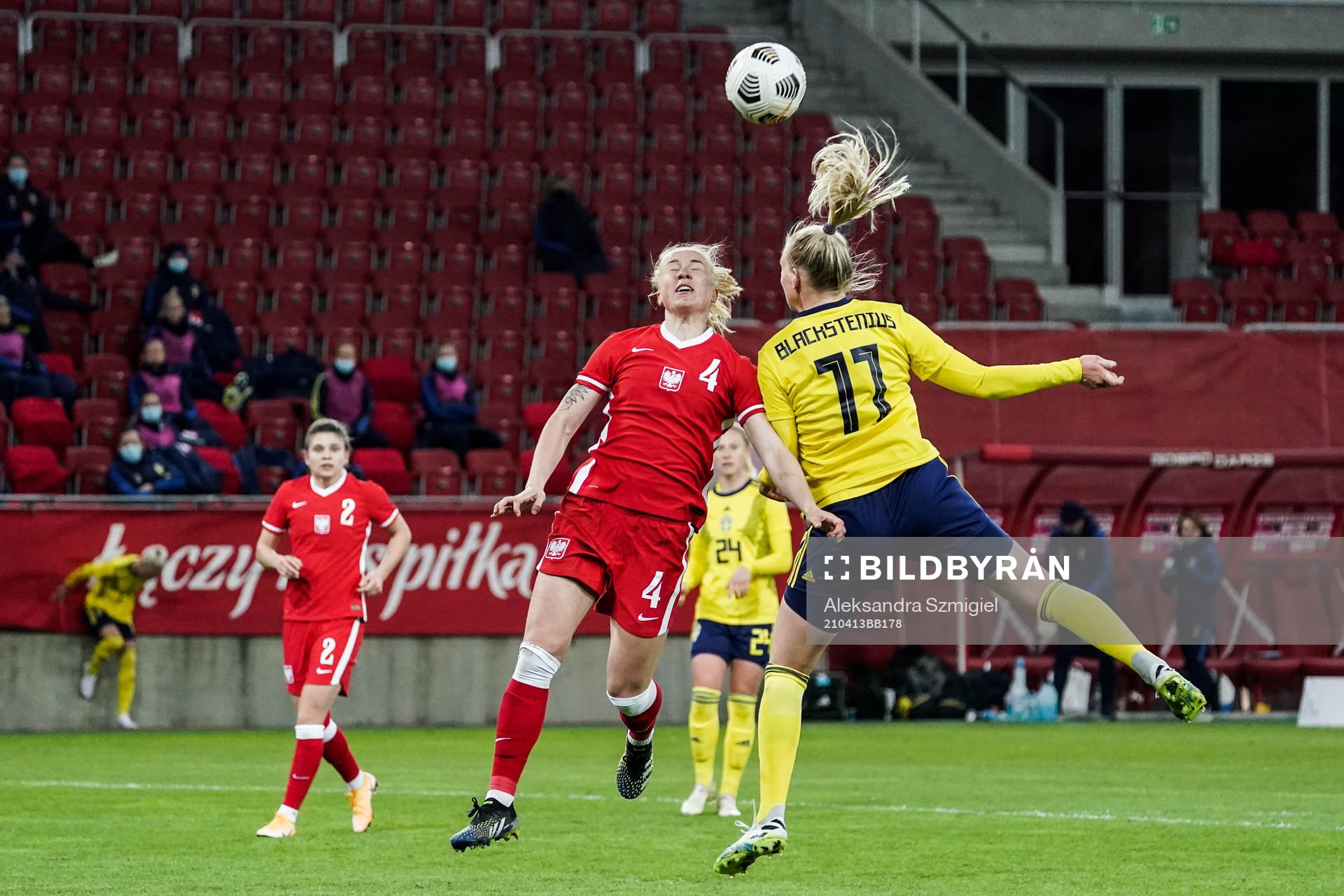 Paulina Dudek of Poland and Stina Blackstenius of Sweden
