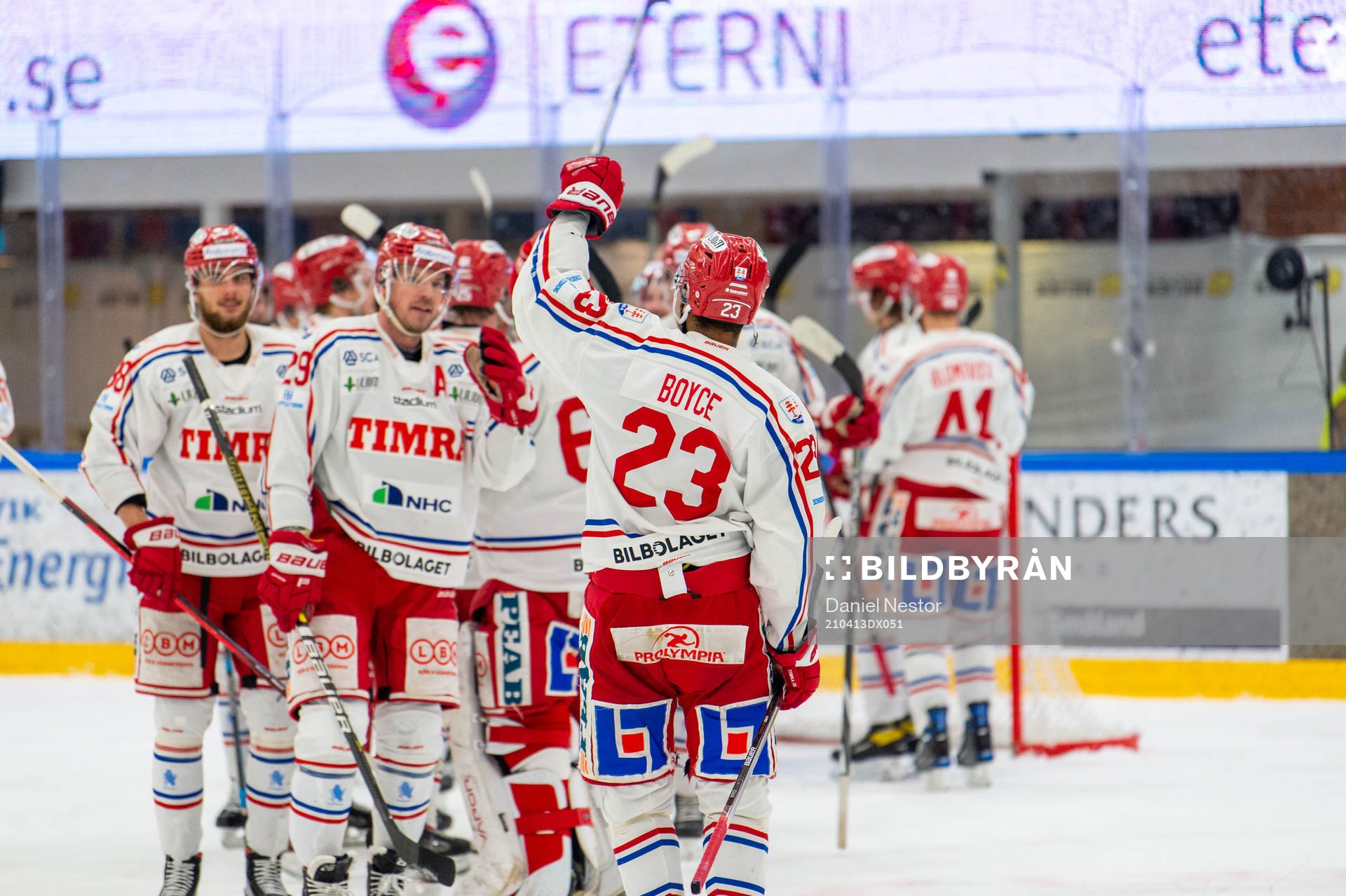 Timrås spelare jublar