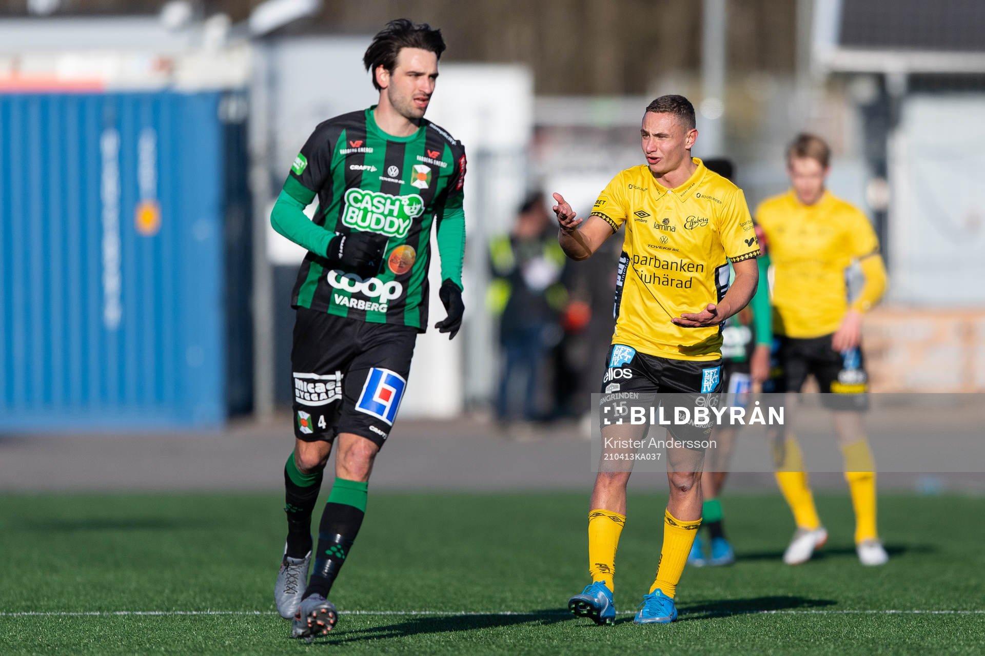 Elfsborgs Theo Lind under fotbollsmatchen i U21 Allsvenskan Mellersta mellan Varberg och Elfsborg den 13 april 2021 i Varberg.