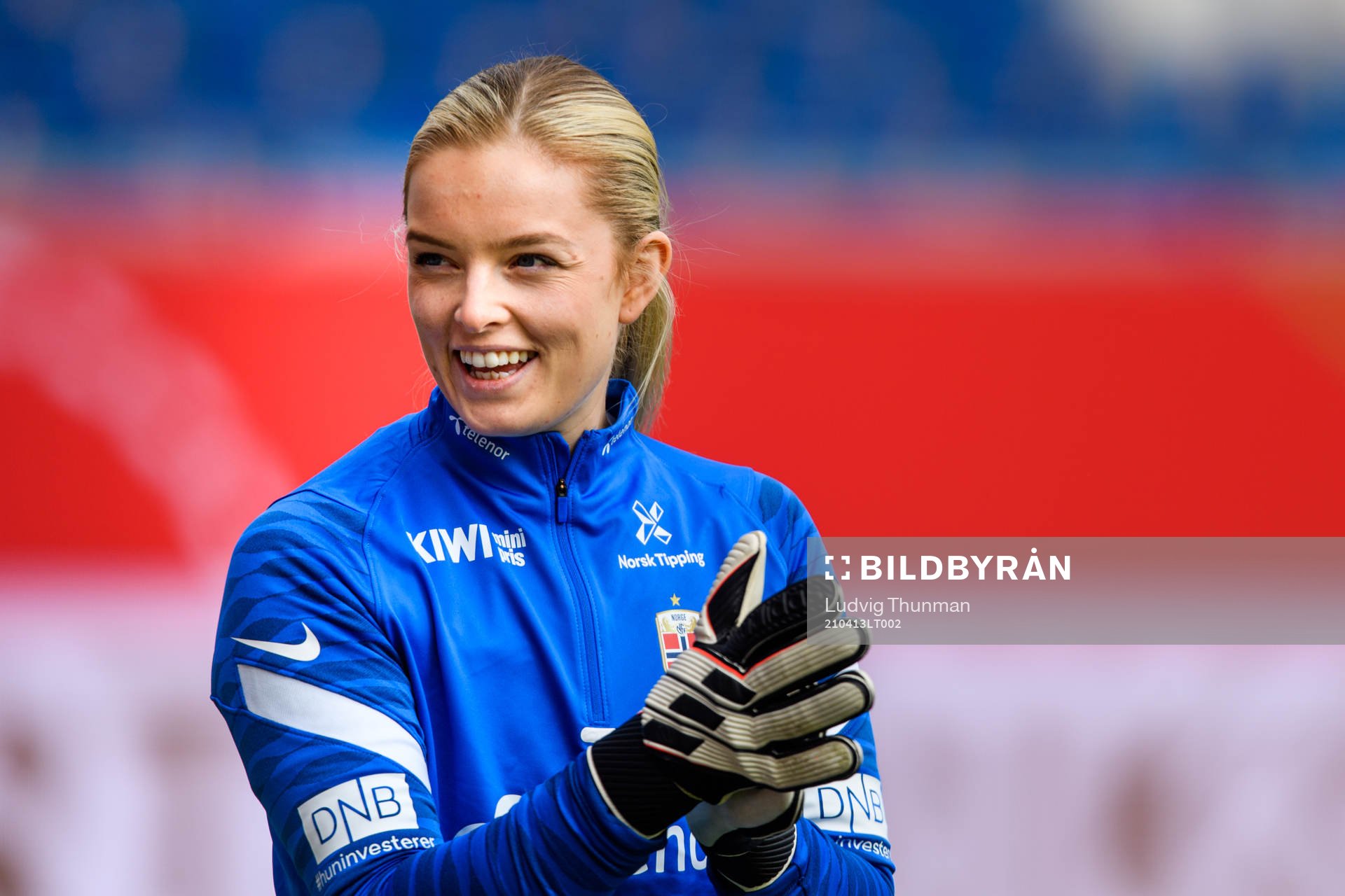 Goalkeeper Guro Pettersen