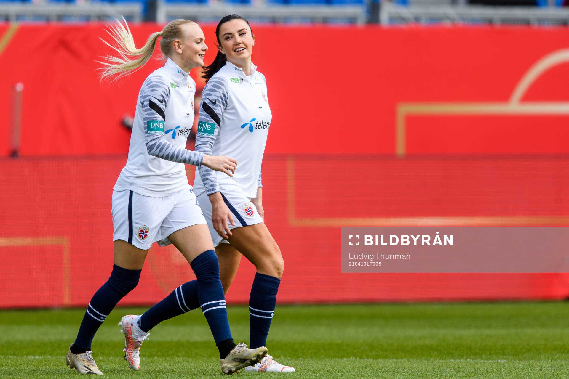 Karina Sævik and Ingrid Syrstad Engen of Norway