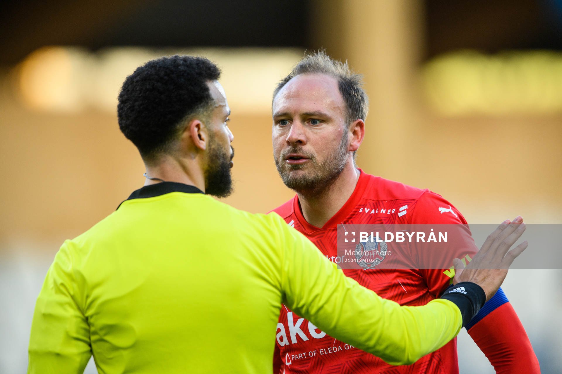 Helsingborgs Andreas Granqvist reagerar mot domare Farouk