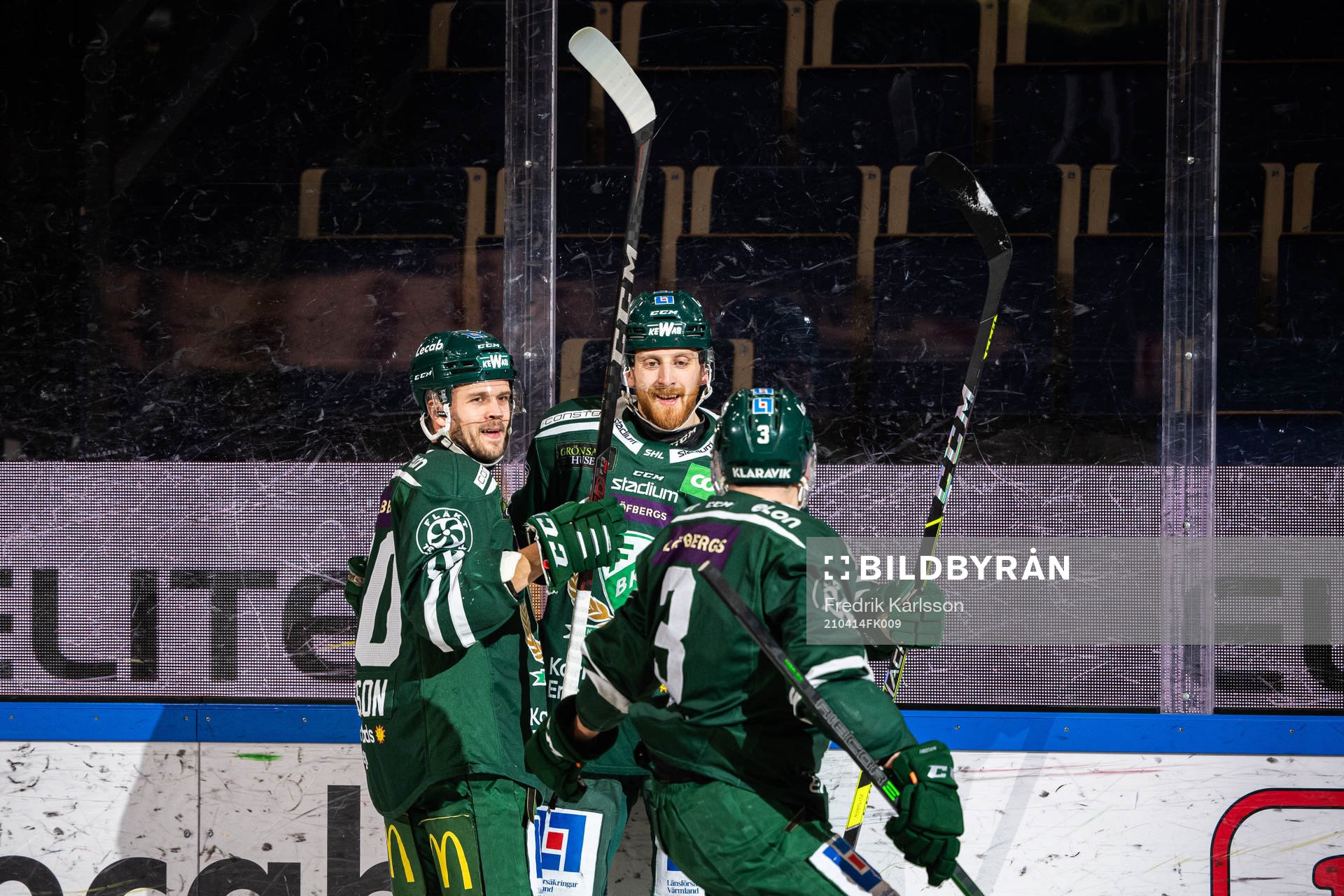 Färjestads Jacob Nilsson och Pontus Widerström jublar