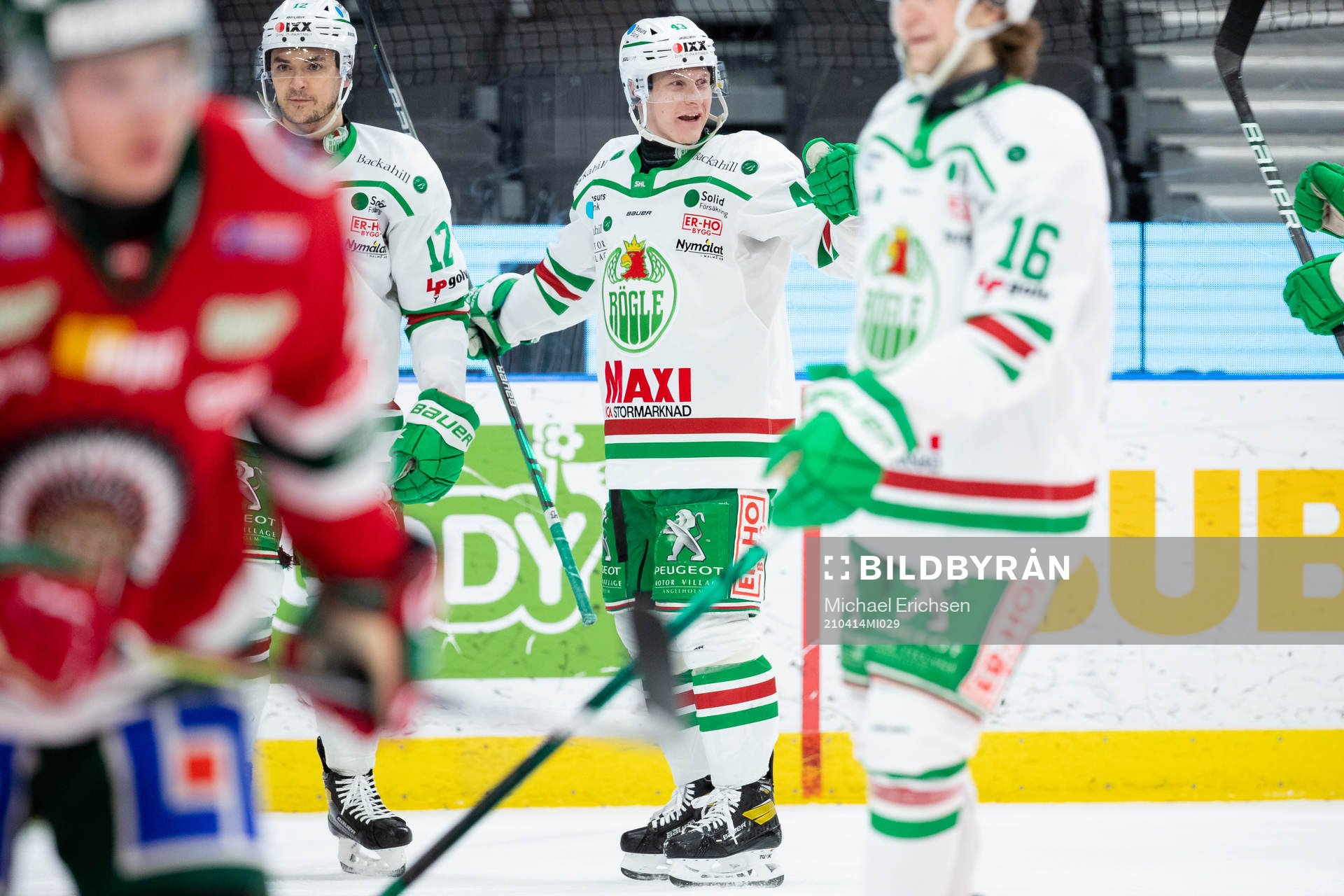 Rögles Olli Palola jublar