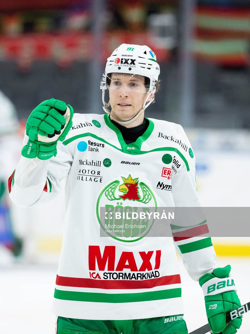 Rögles Adam Tambellini jublar