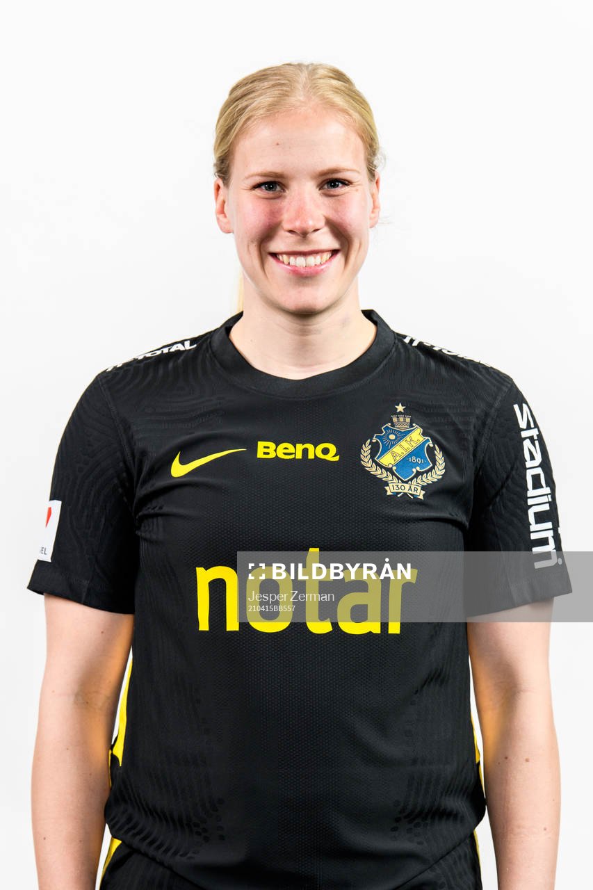s Emma Santamäki