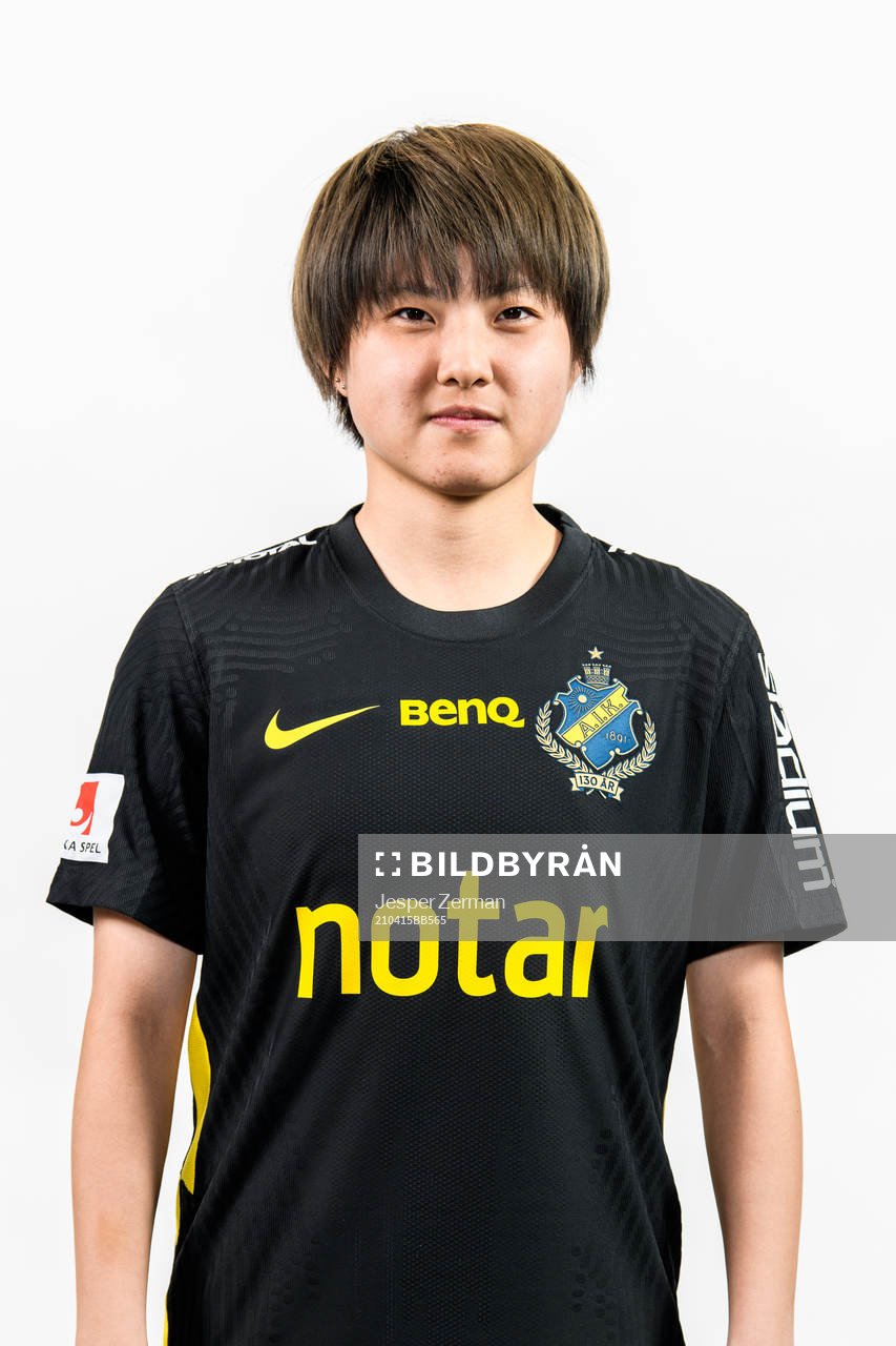 s Honoka Hayashi