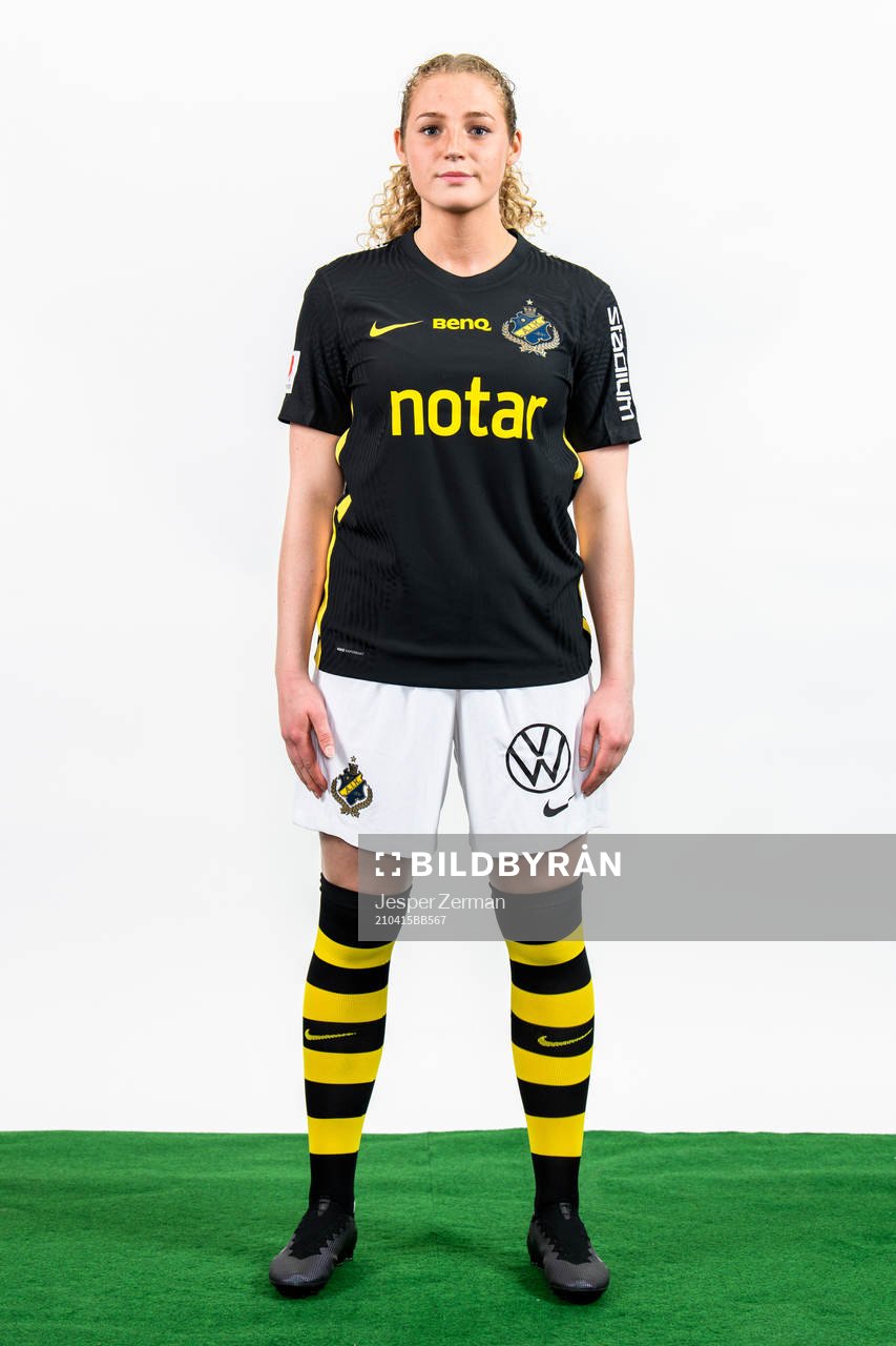 s Julia Laukström
