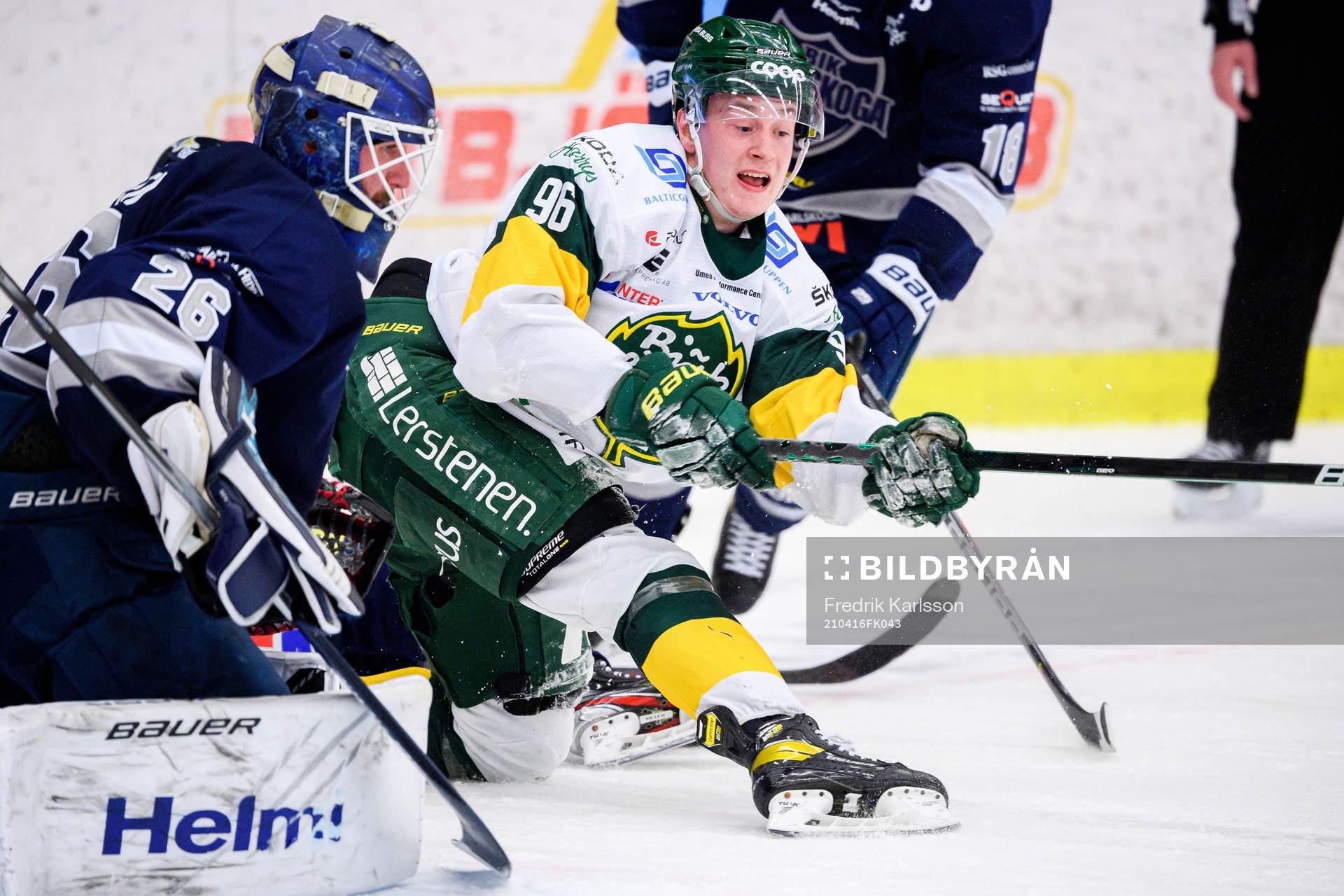 Karlskogas målvakt Stefan Steen  och Björklövens Pontus