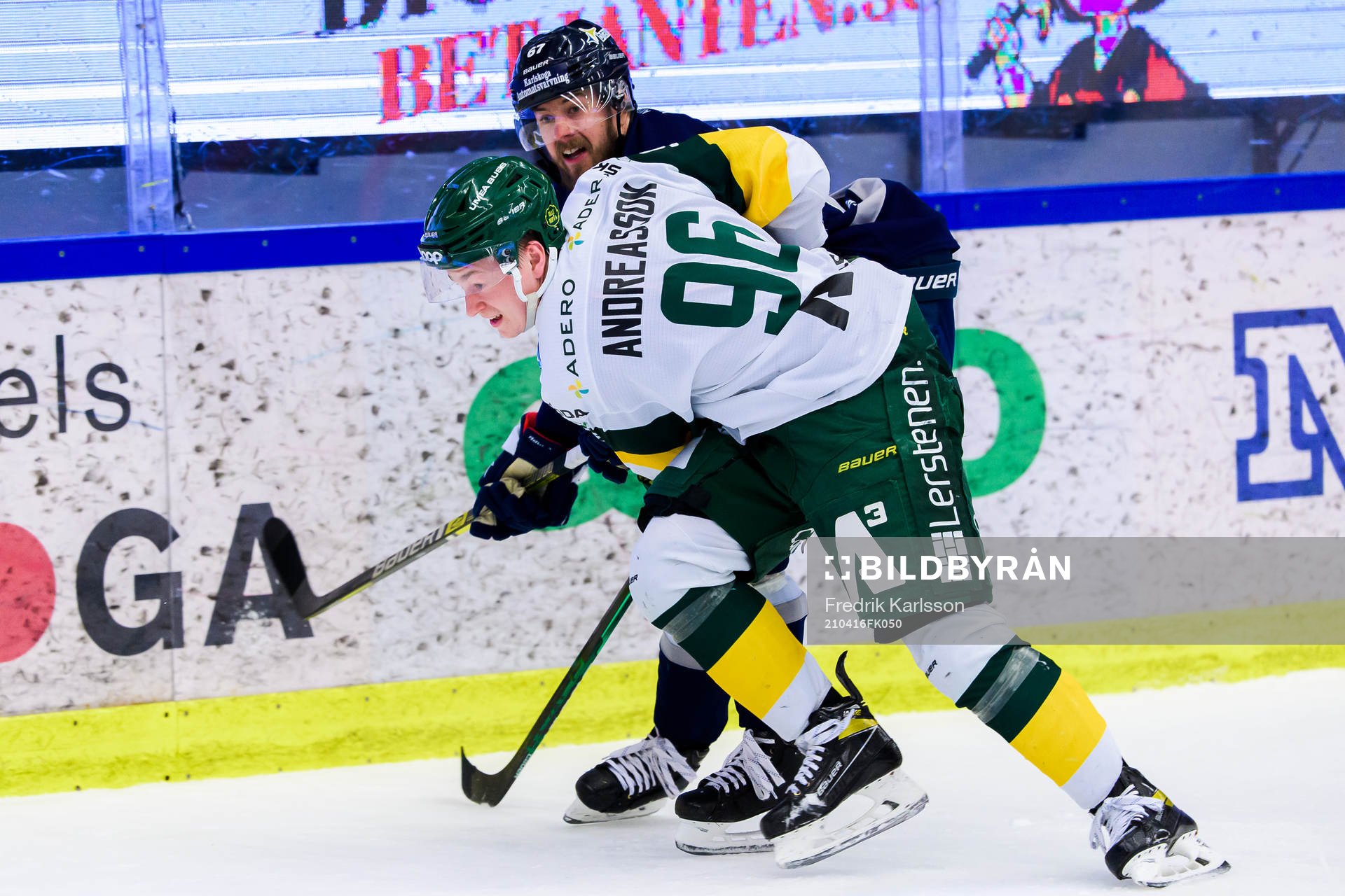 Björklövens Pontus Andreasson och Karlskogas Victor