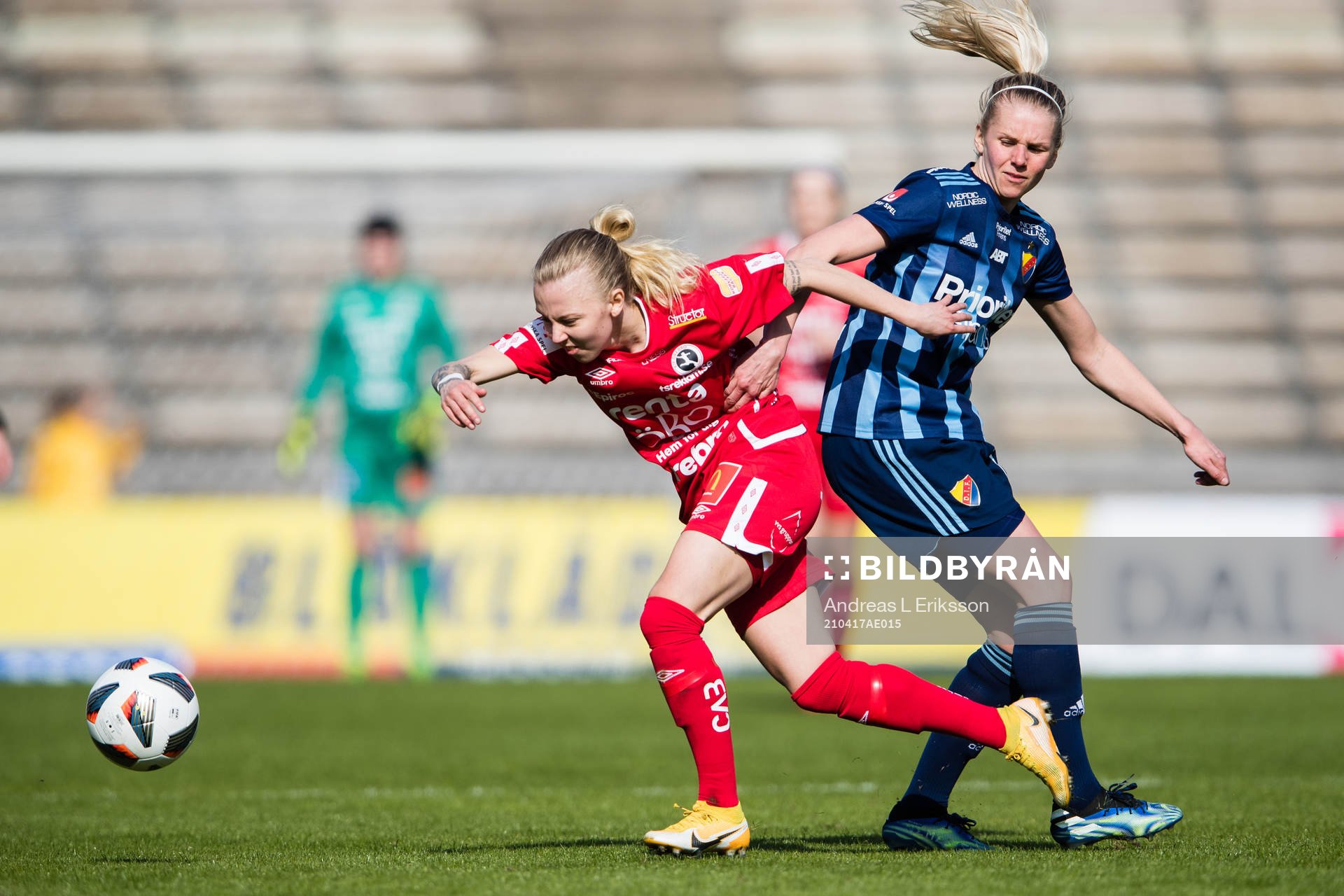Örebros Nathalie Hoff Persson och Djurgårdens Nellie Lilja