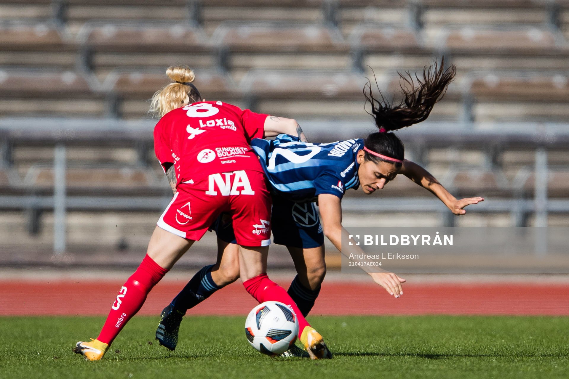 Örebros Nathalie Hoff Persson och Djurgårdens Daniela