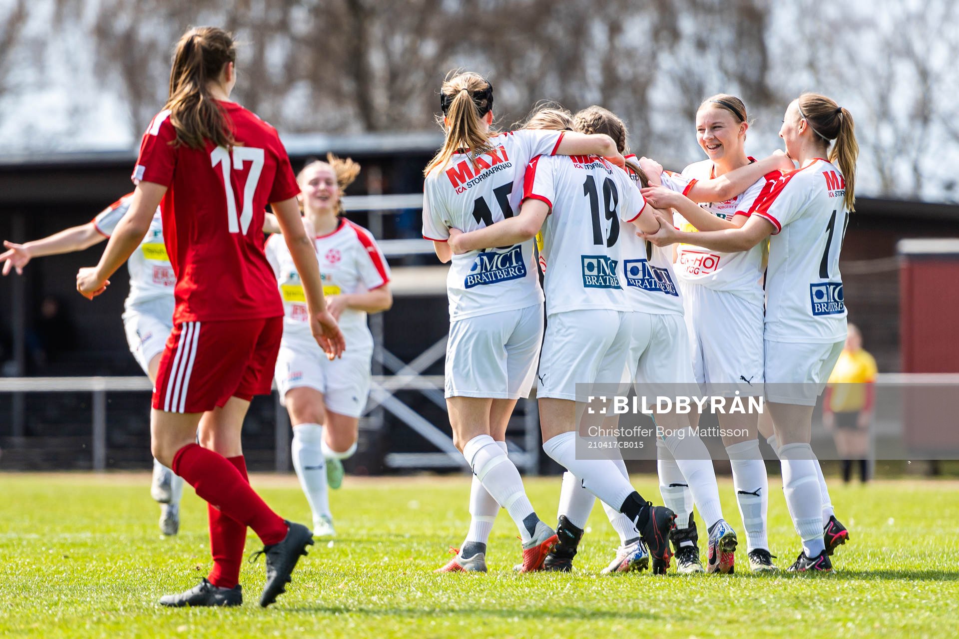 Borgebys spelare jublar