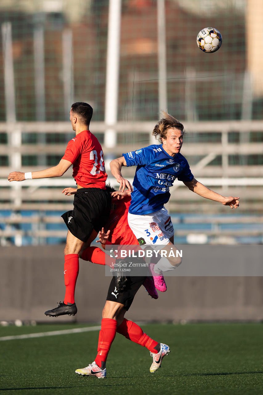 Vasalunds Adam Id Salem och Alexander Duranic mot Trelleborgs Niklas Bröndsted Vesterlund under fotbollsmatchen i Superettan mellan Vasalund och Trelleborg den 17 april 2021 i Stockholm.
