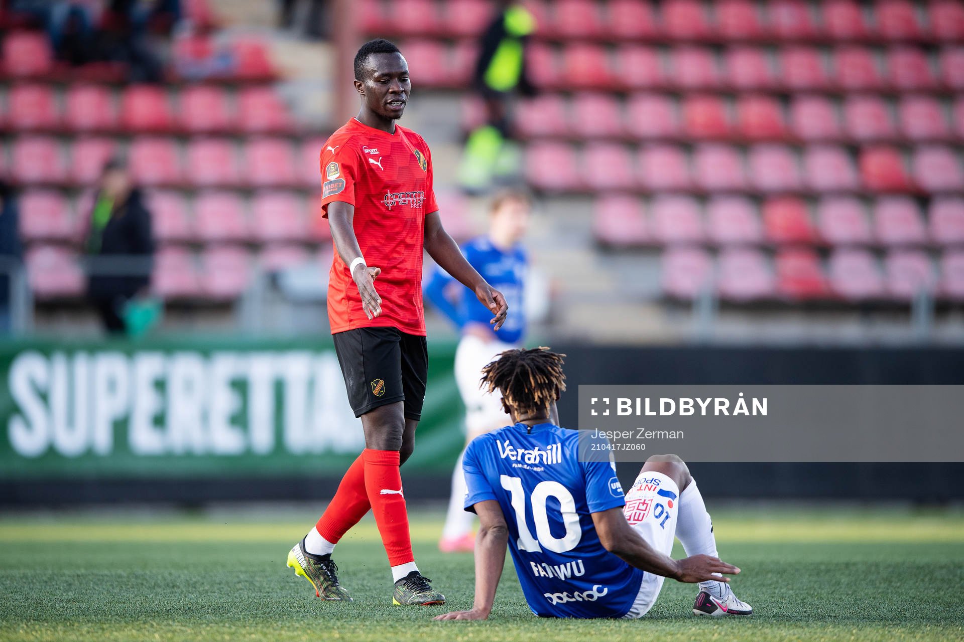 Vasalunds Mai Traore och Trelleborgs Abdul Fatawu Safiu