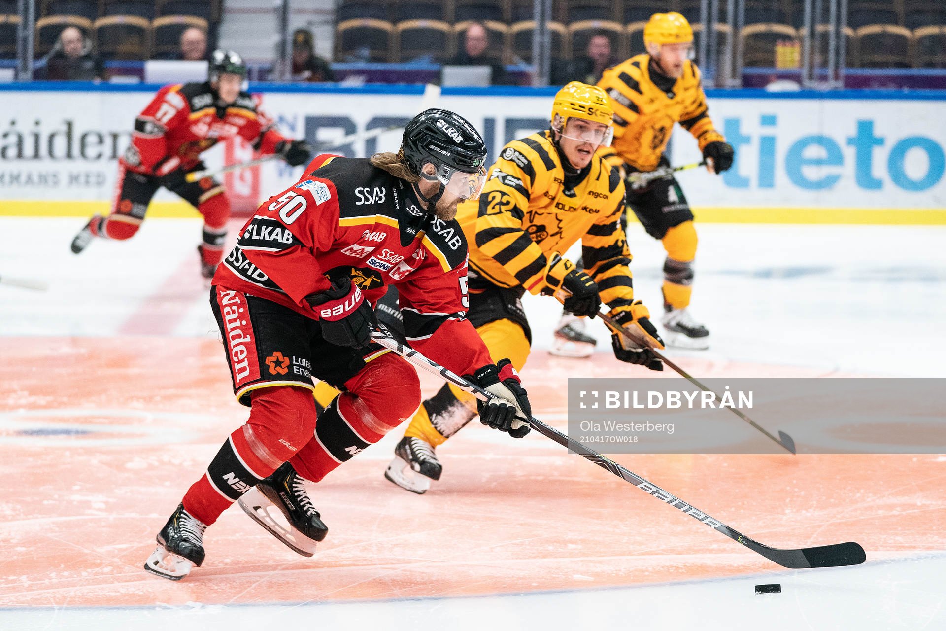 Luleås Daniel Sondell och Skellefteås Jonathan Johnson