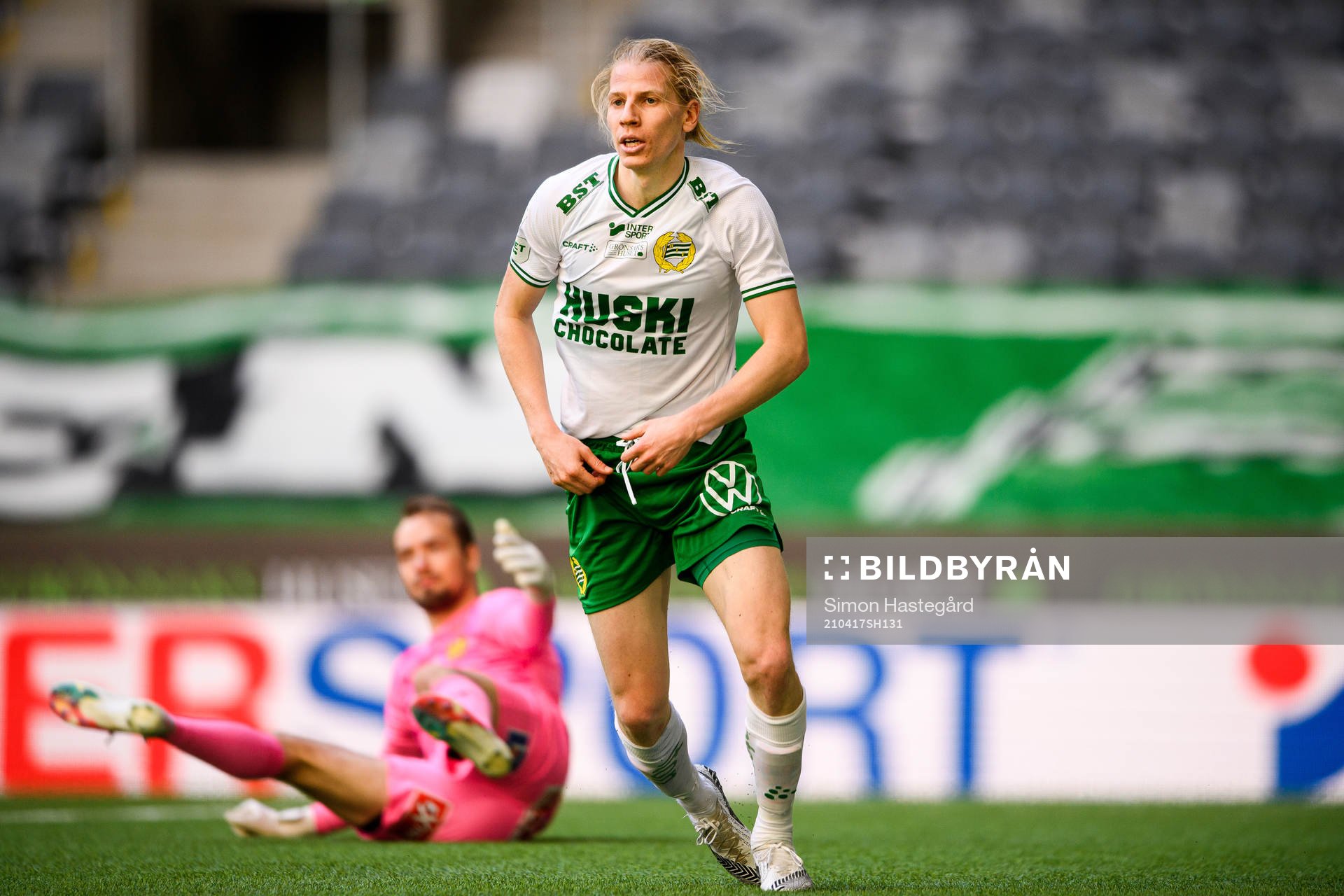 Hammarbys Gustav Ludwigson jublar