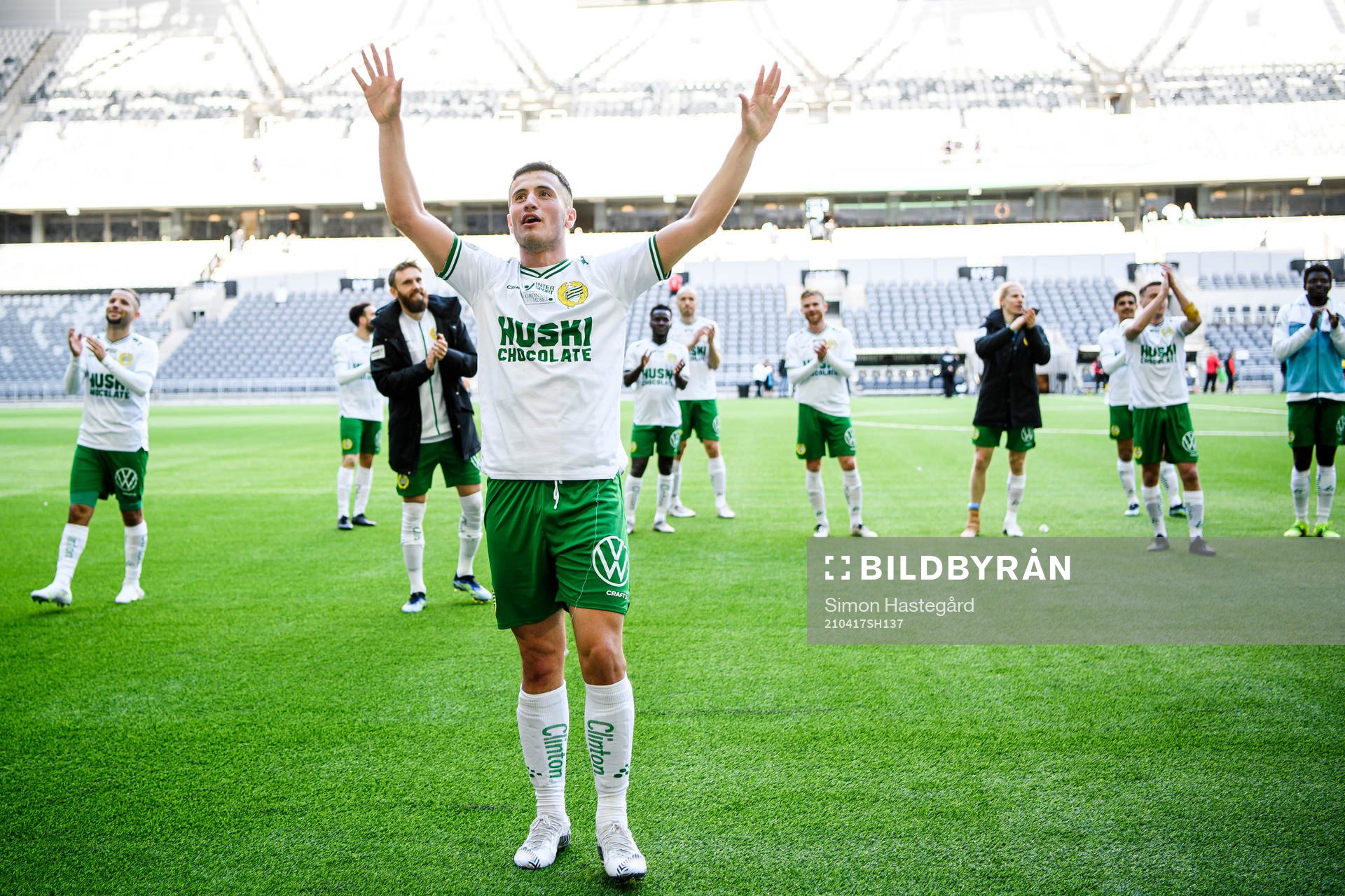 Hammarbys Astrit Selmani jublar