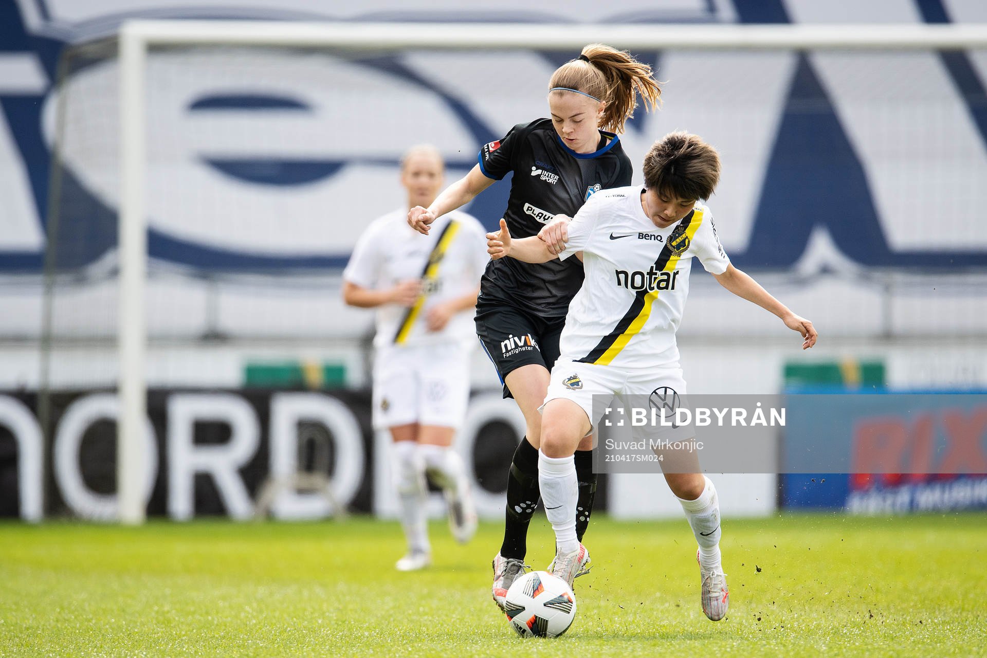 s Honoka Hayashi och Växjös Elin Nilsson