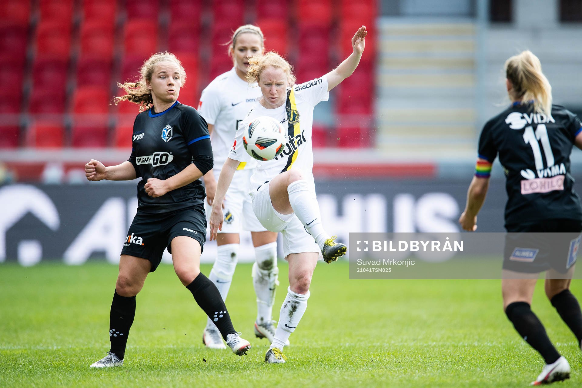 s Caroline Murray och Växjös Signe Holt Andersen