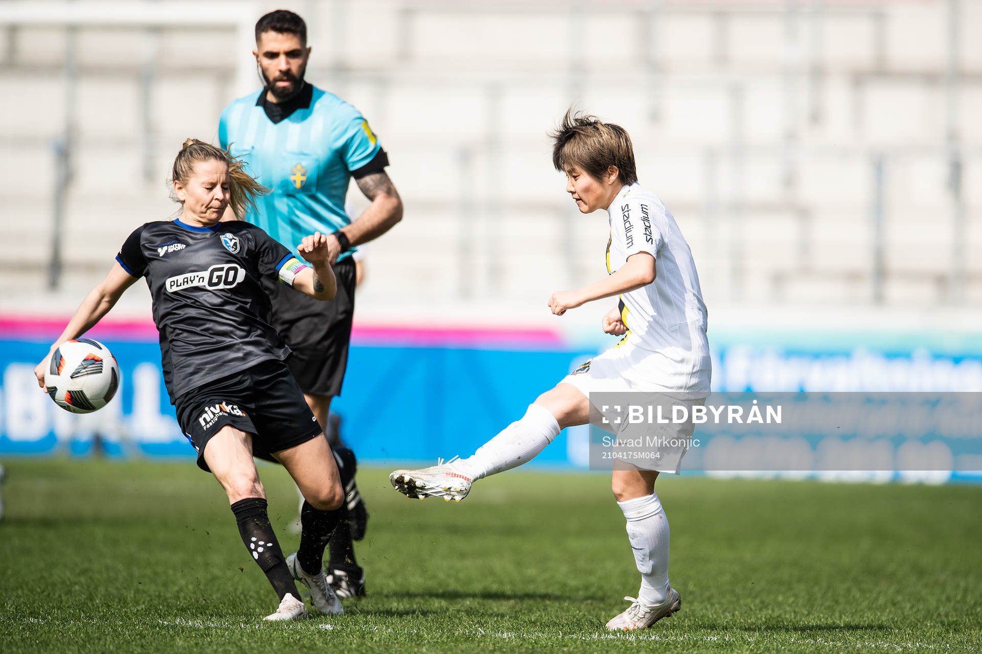 s Honoka Hayashi och Växjös Emmi Alanen