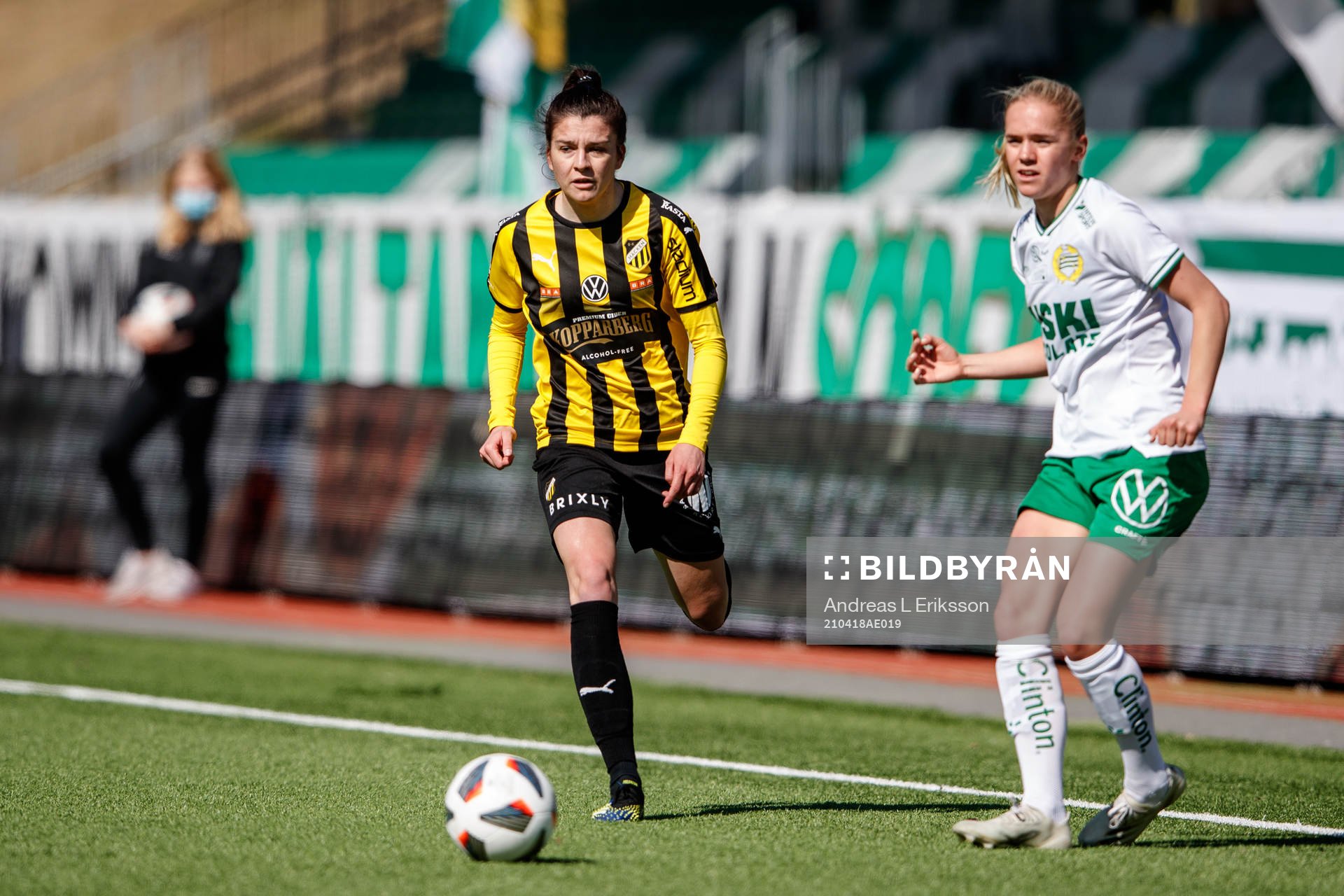 Häckens Pauline Hammarlund och Hammarbys Hanna Lundkvist