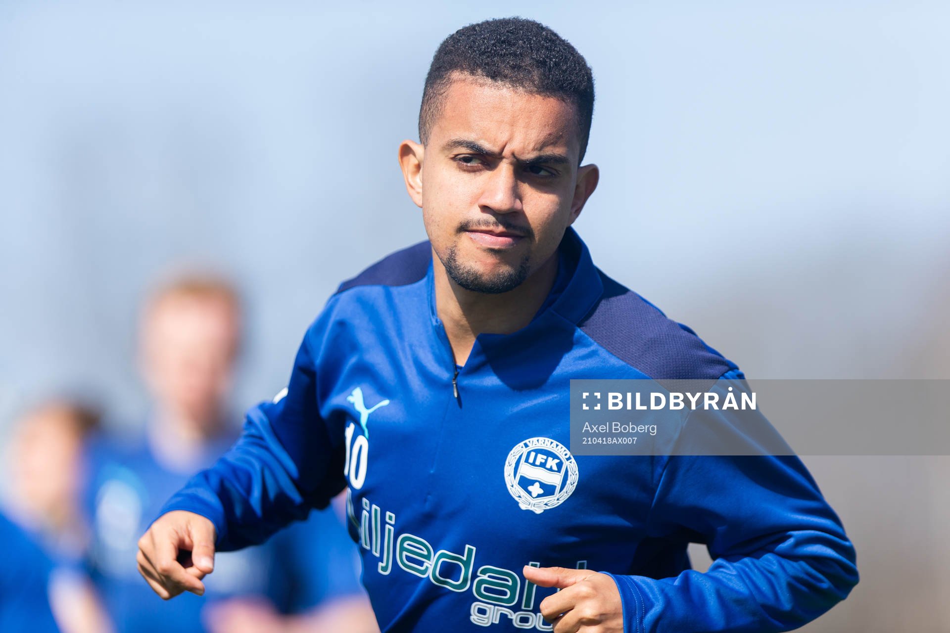 Värnamos Erick Brendon värmer upp