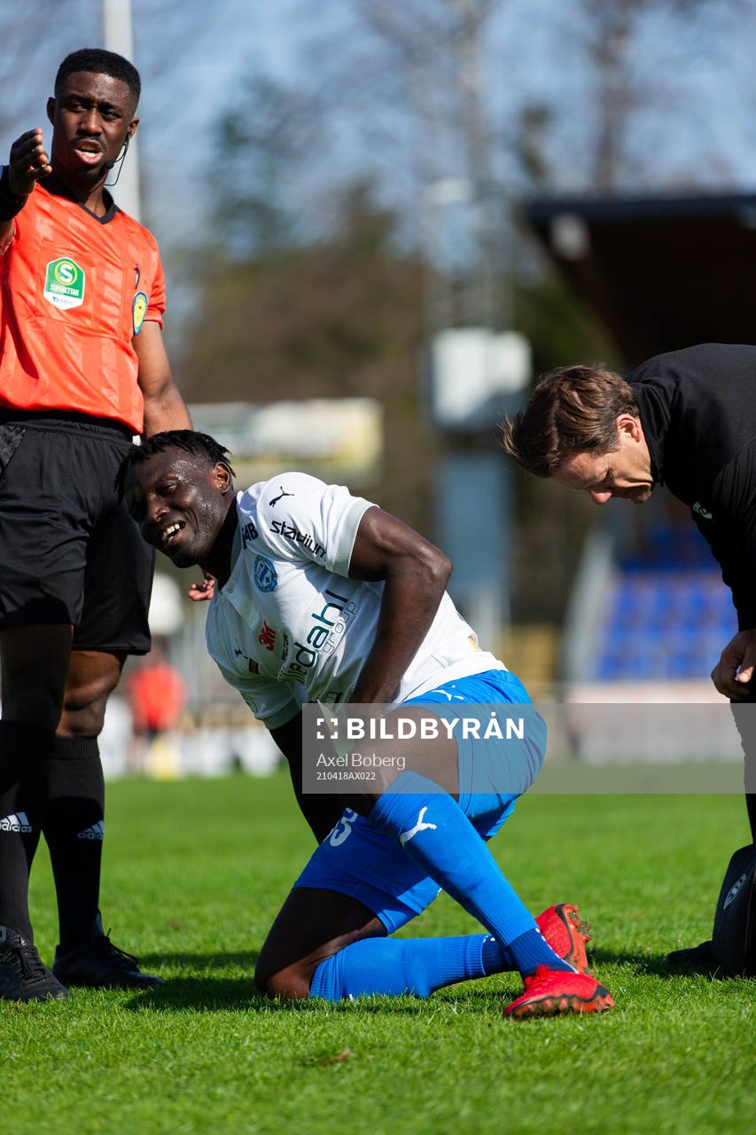 Värnamos Alhassan A Haestad Kamara har ont