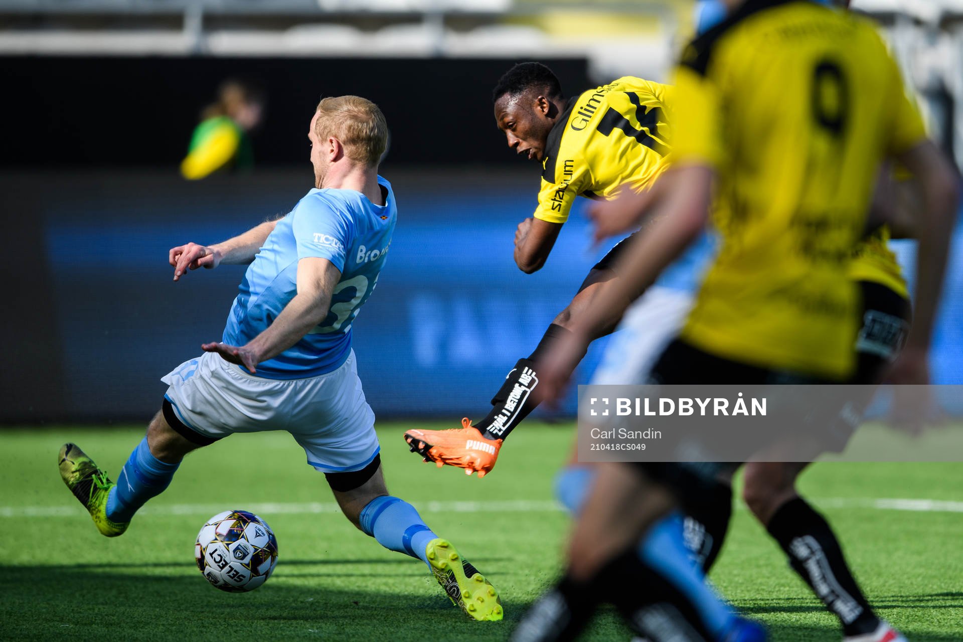 Häckens Benie Adama Traore gör 1-2