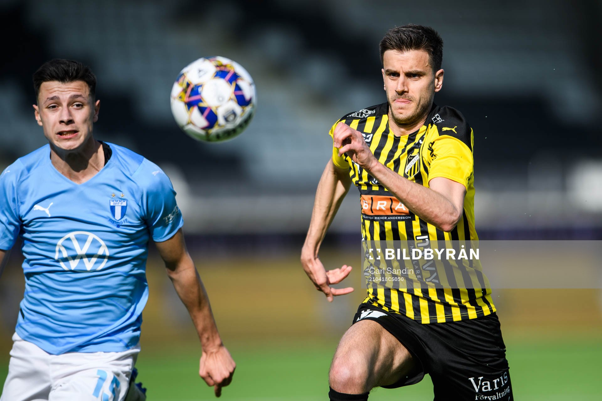 Malmö FFs Anel Ahmedhodzic och Häckens Alexander