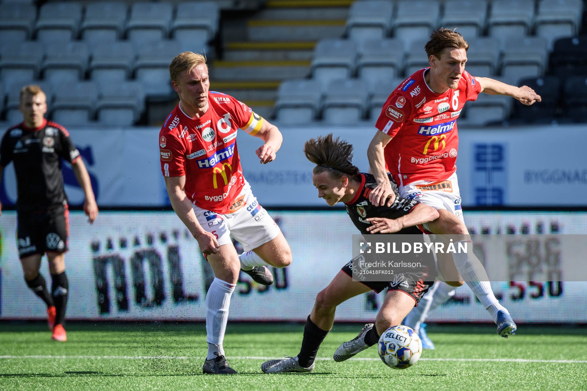Degerfors Oliver Ekroth och Gustav Granath mot Kalmars Isak