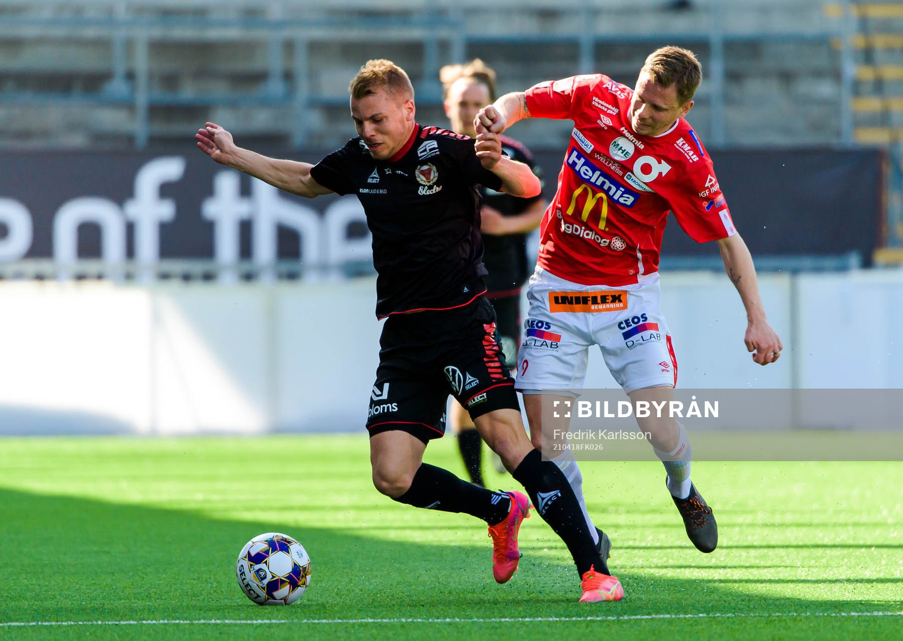 Kalmars Sebastian Ring och Degerfors Johan Bertilsson