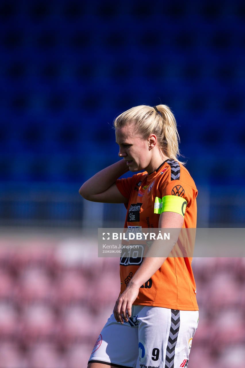 Kristianstads Josefine Rybrink deppar