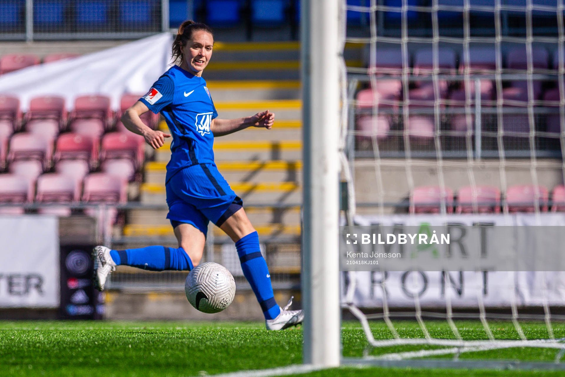 Eskilstunas Felicia Rogic gör 1-1