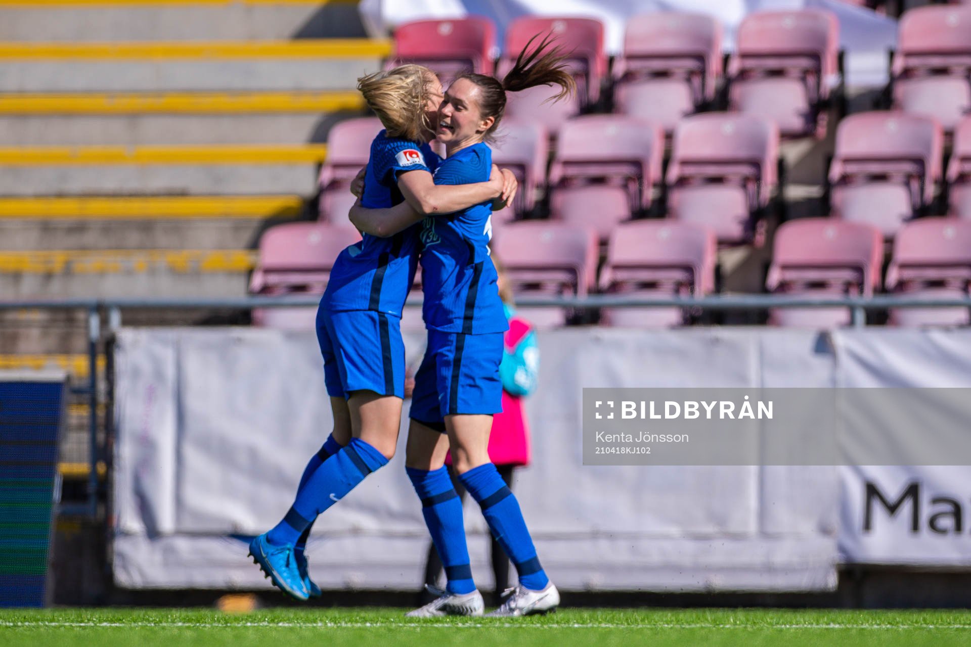 Eskilstunas Felicia Rogic jublar