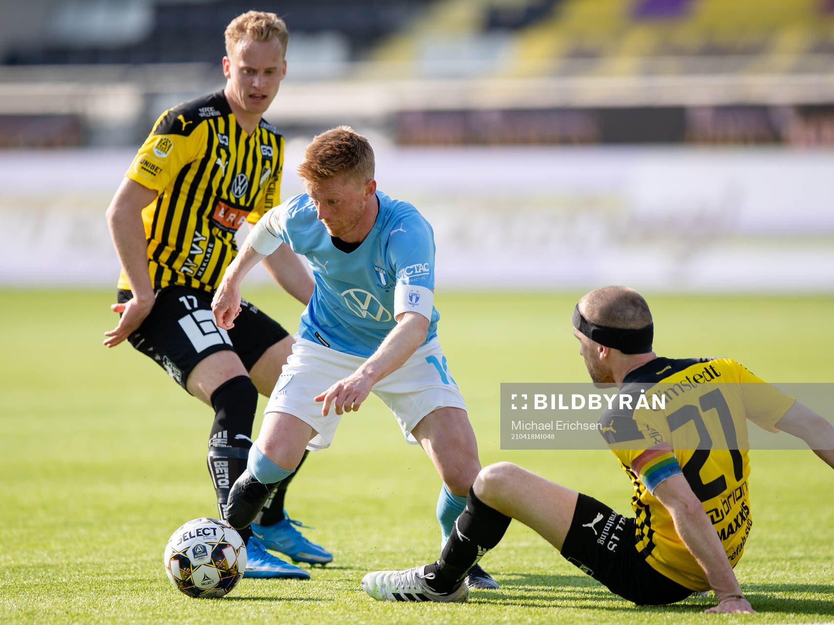 Häckens Gustav Berggren och Rasmus Lindgren mot Malmö FFs