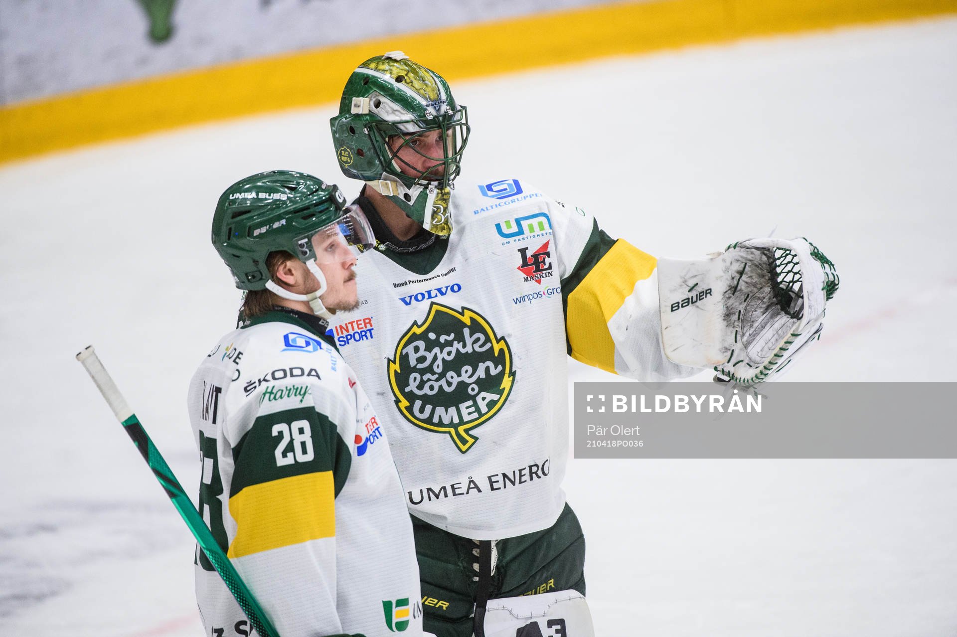 Björklövens målvakt Kevin Poulin och Adam Plant