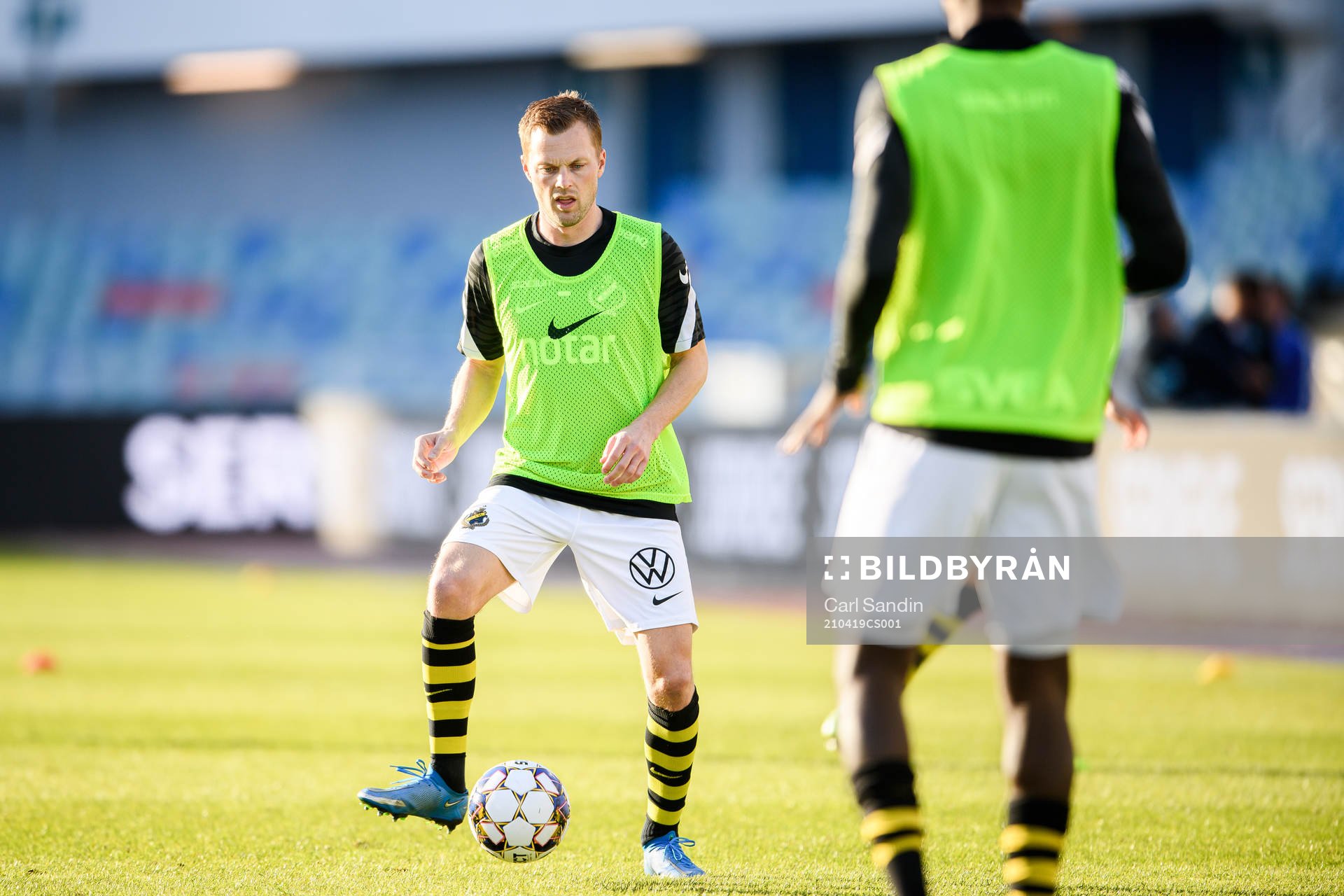 s Sebastian Larsson