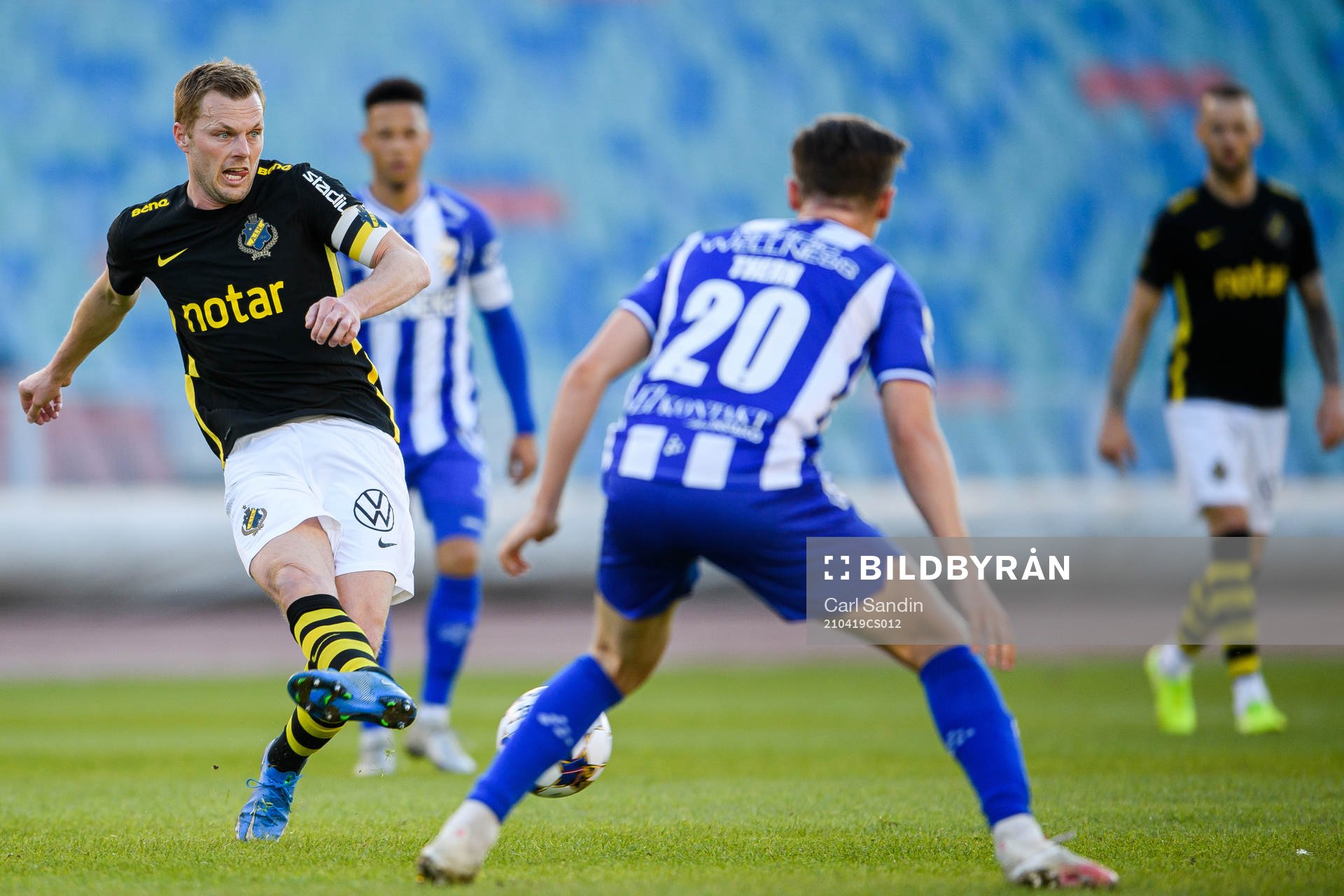s Sebastian Larsson