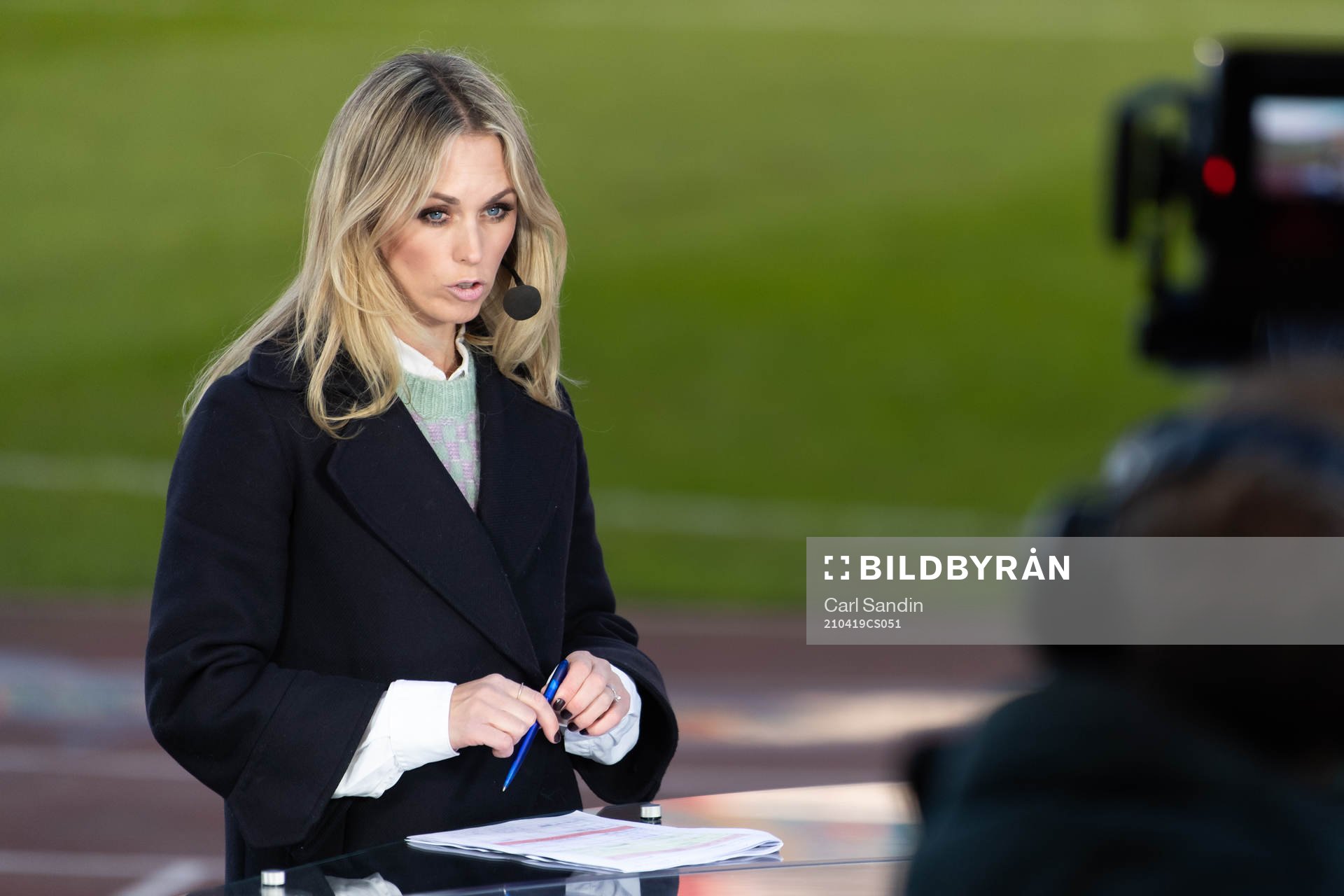 Karin Frick i Discovery+ studio